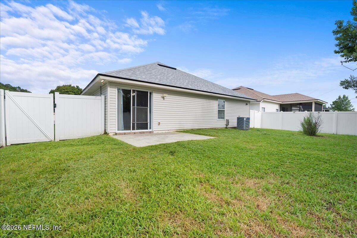 945 RAINDROP Lane