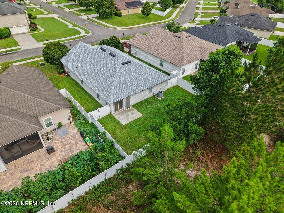 945 RAINDROP Lane
