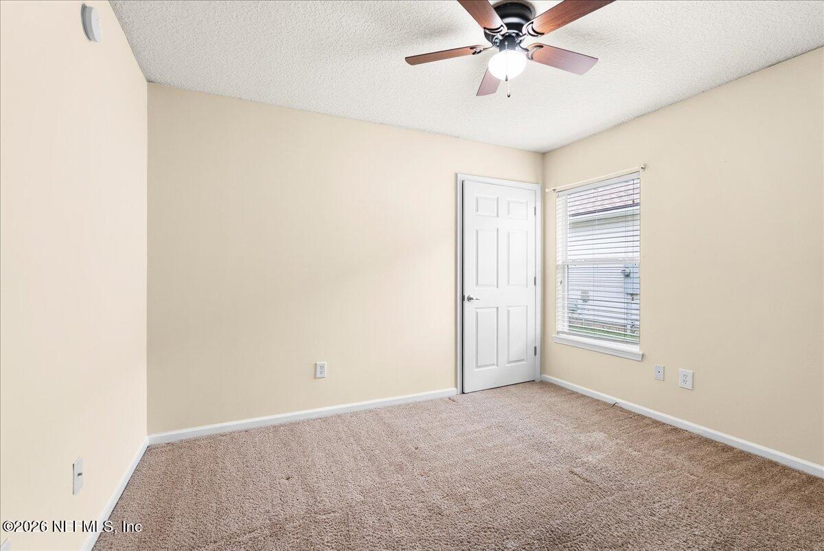 945 RAINDROP Lane