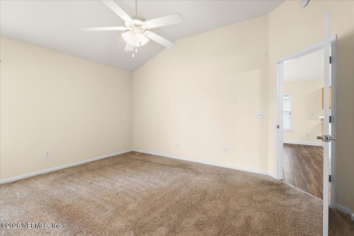 945 RAINDROP Lane