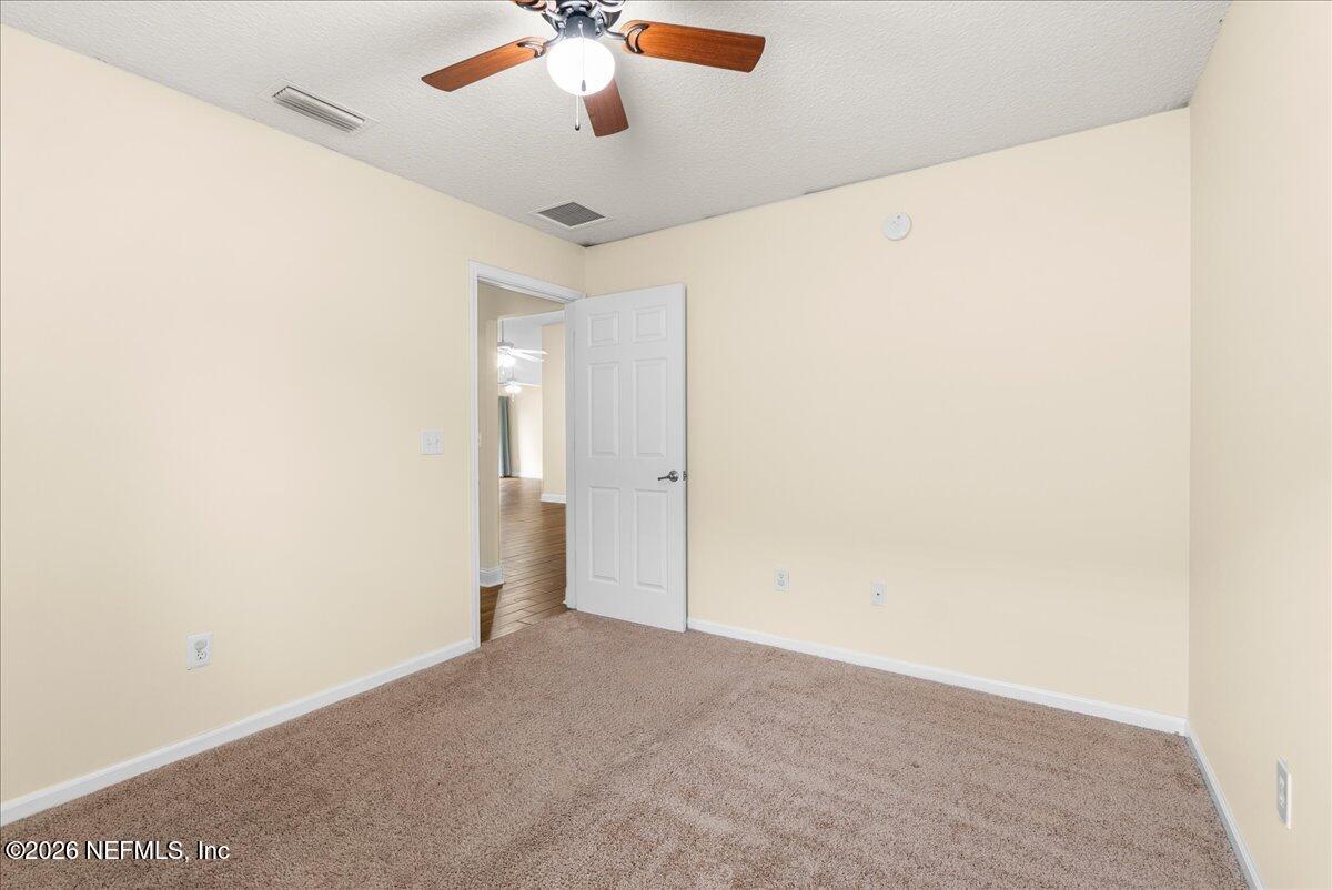 945 RAINDROP Lane