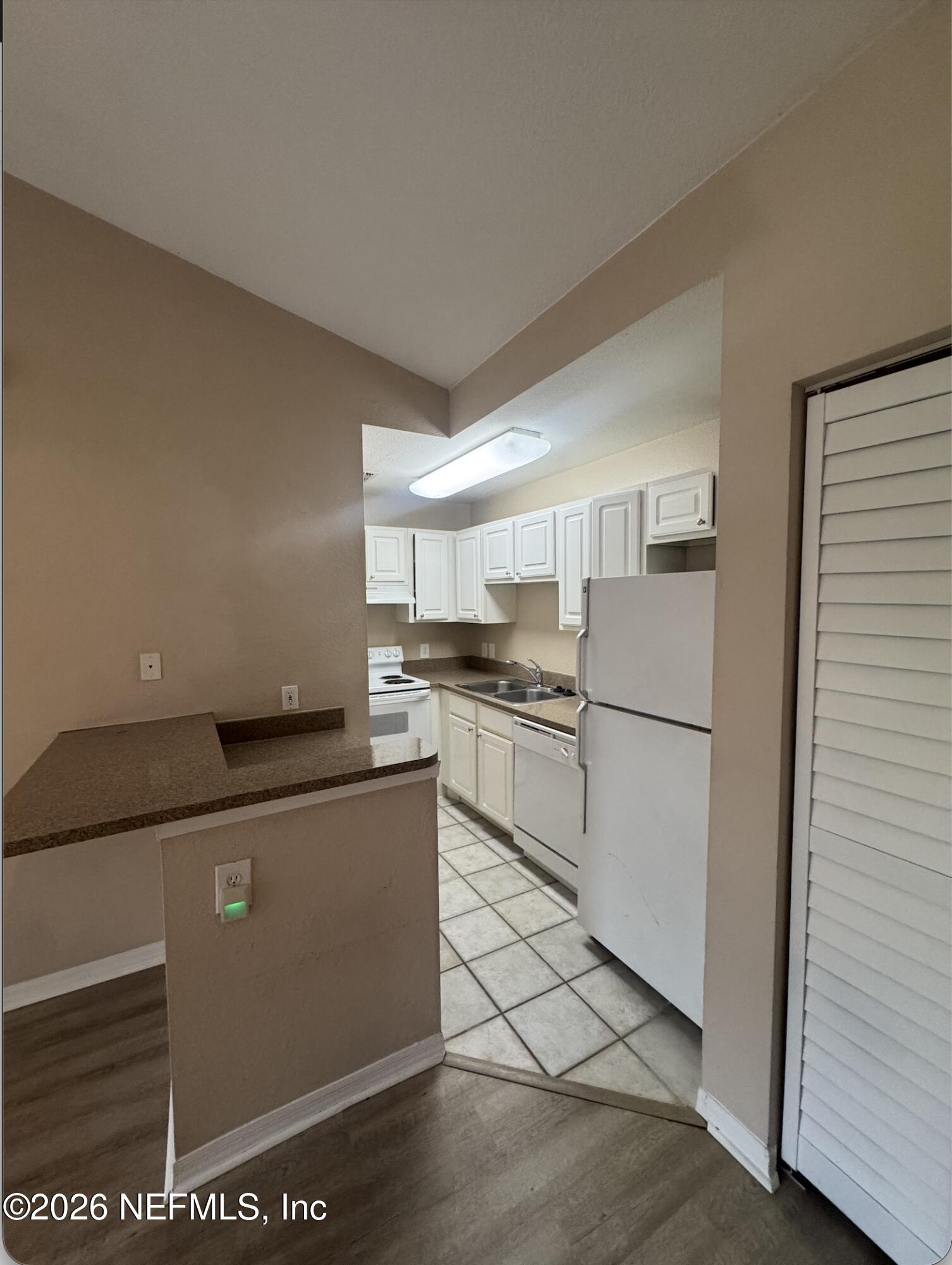 13703 RICHMOND PARK Drive N 3310
