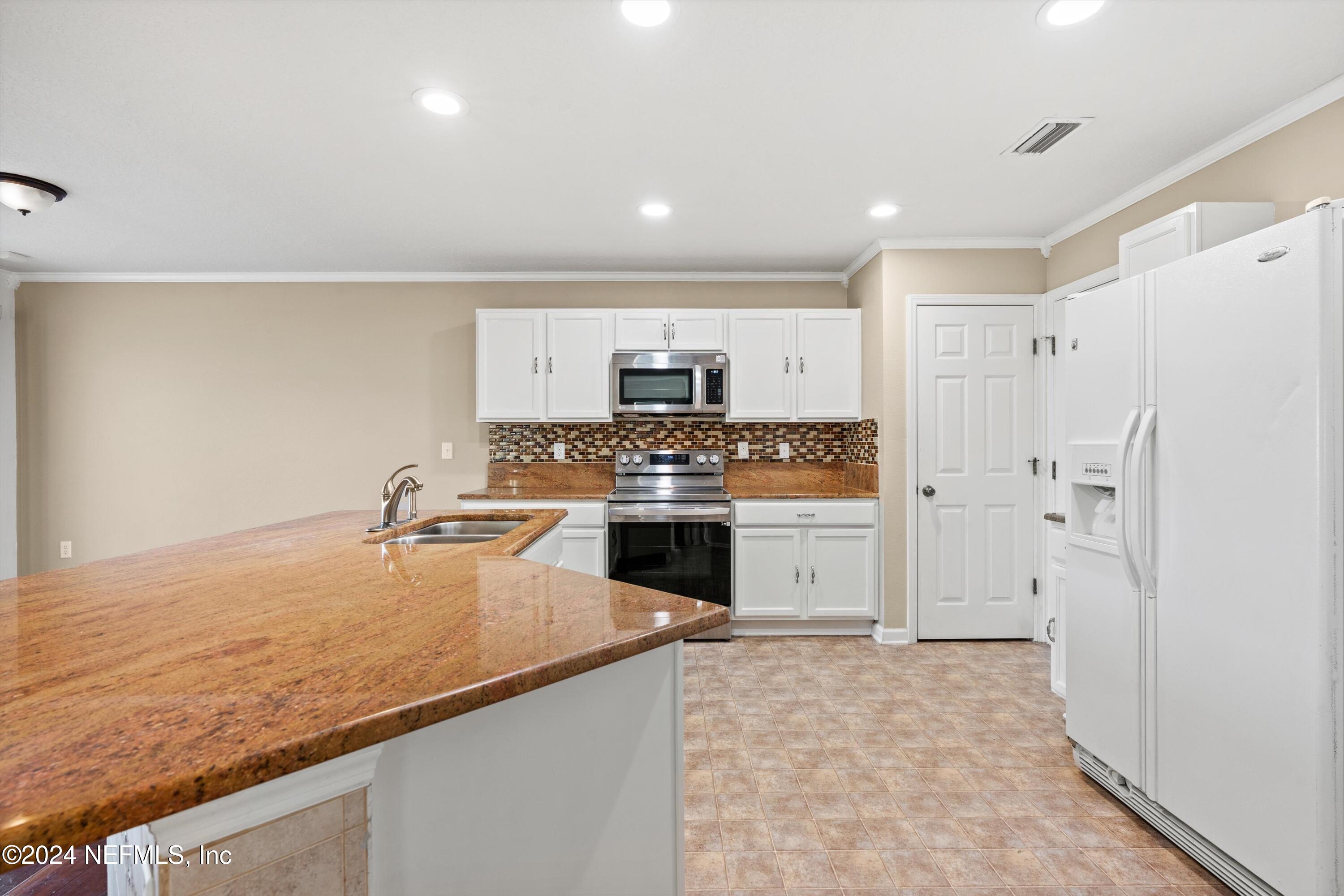 12157 ALEXANDRA Drive