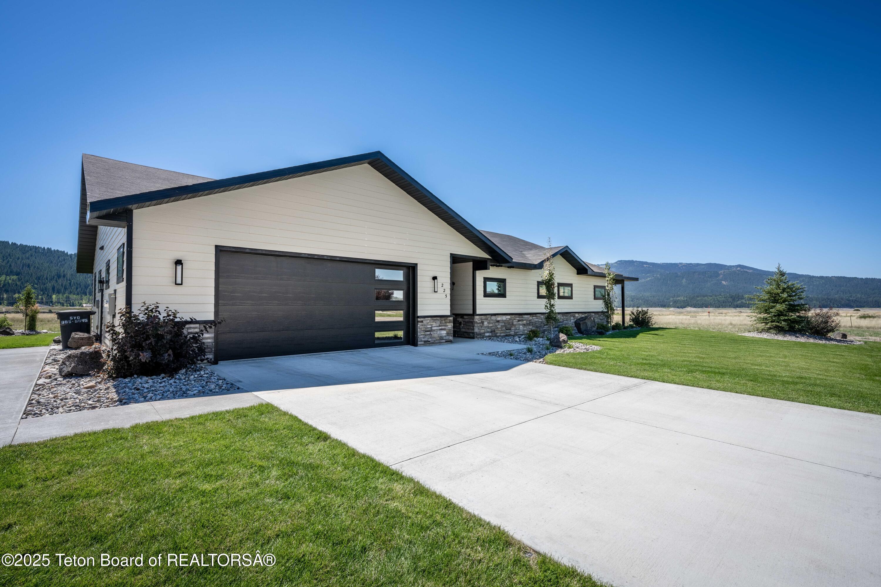 225 SWEETGRASS Trail