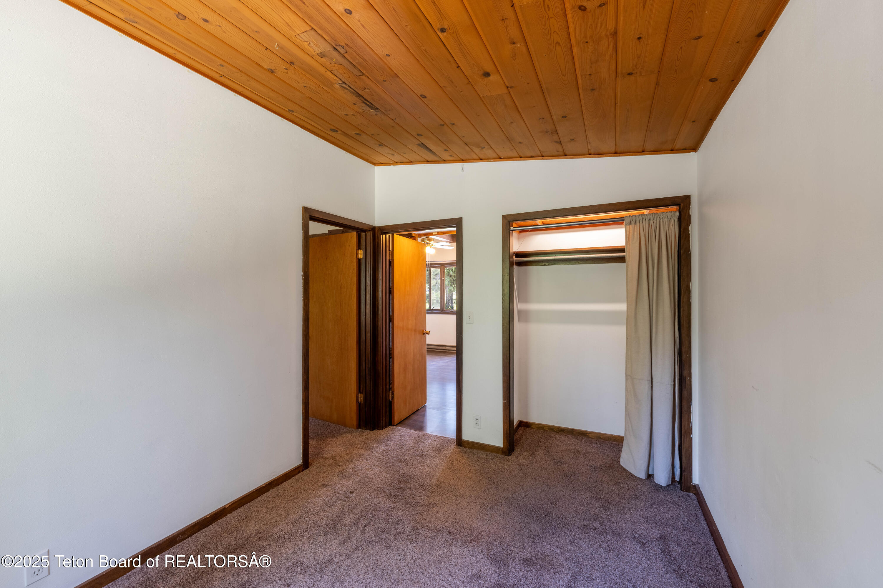 6255 W HECK-OF-A-HILL Road