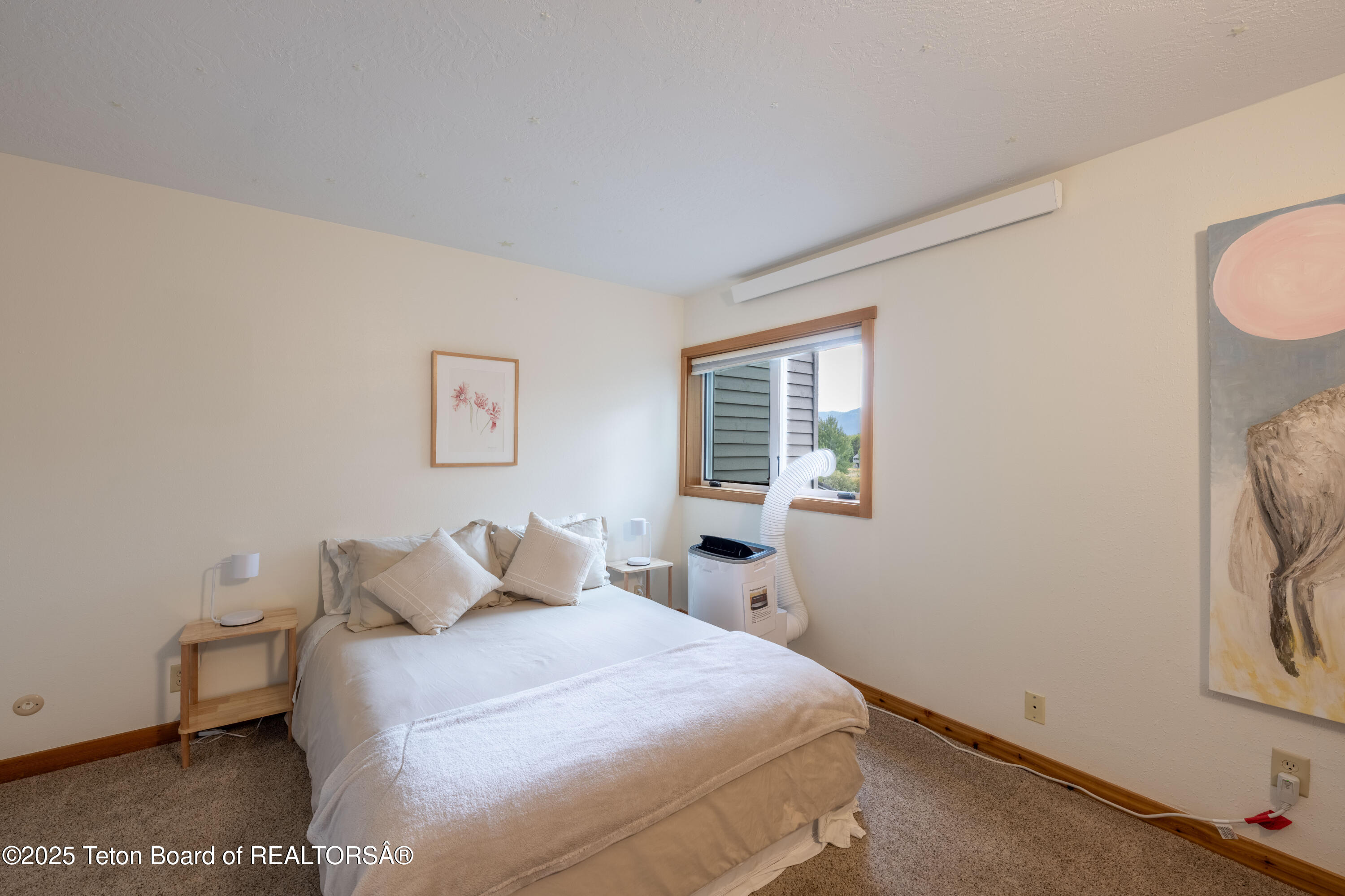 3548 N LAKE CREEK DRIVE, 2223