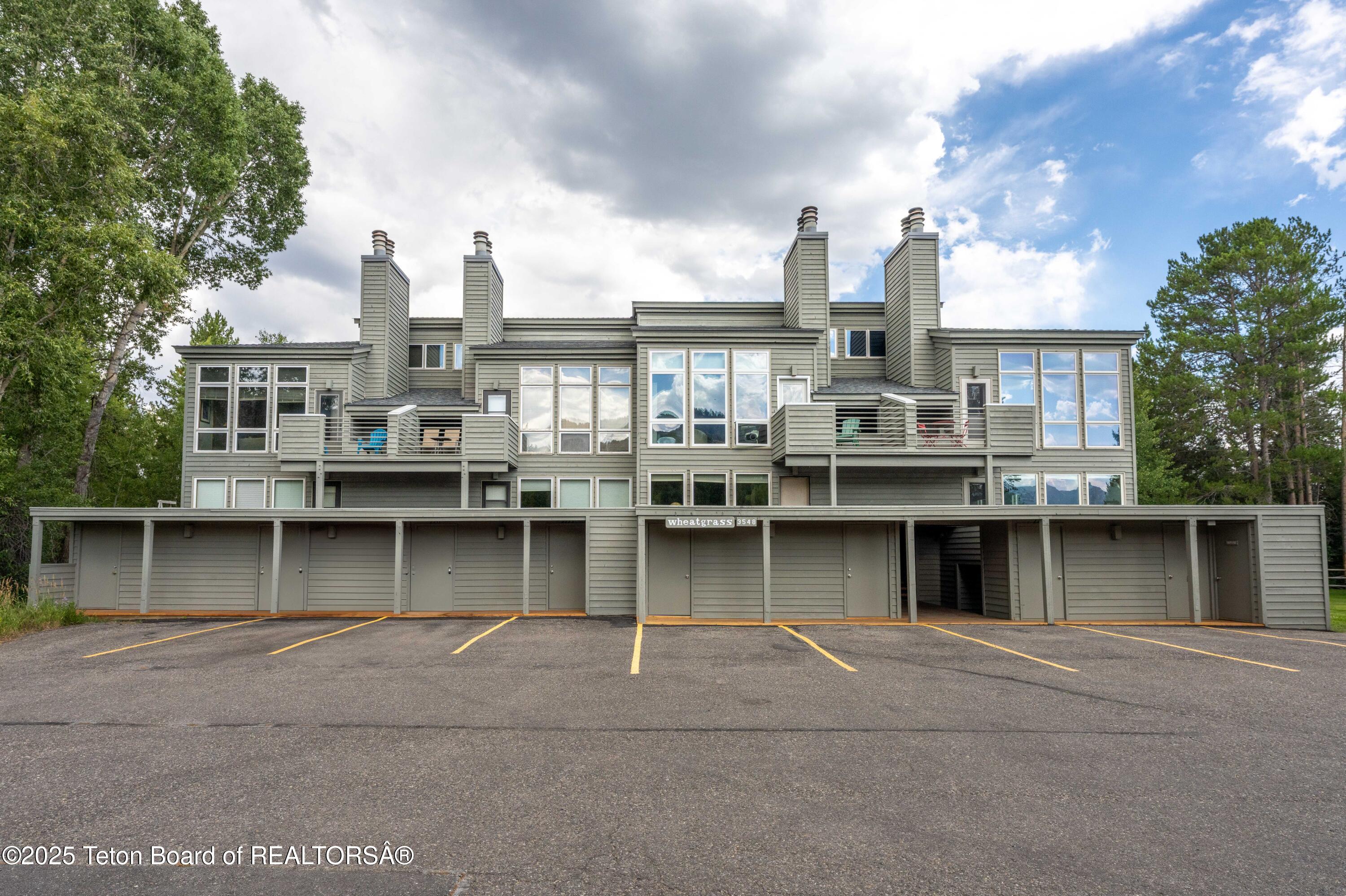 3548 N LAKE CREEK DRIVE, 2223