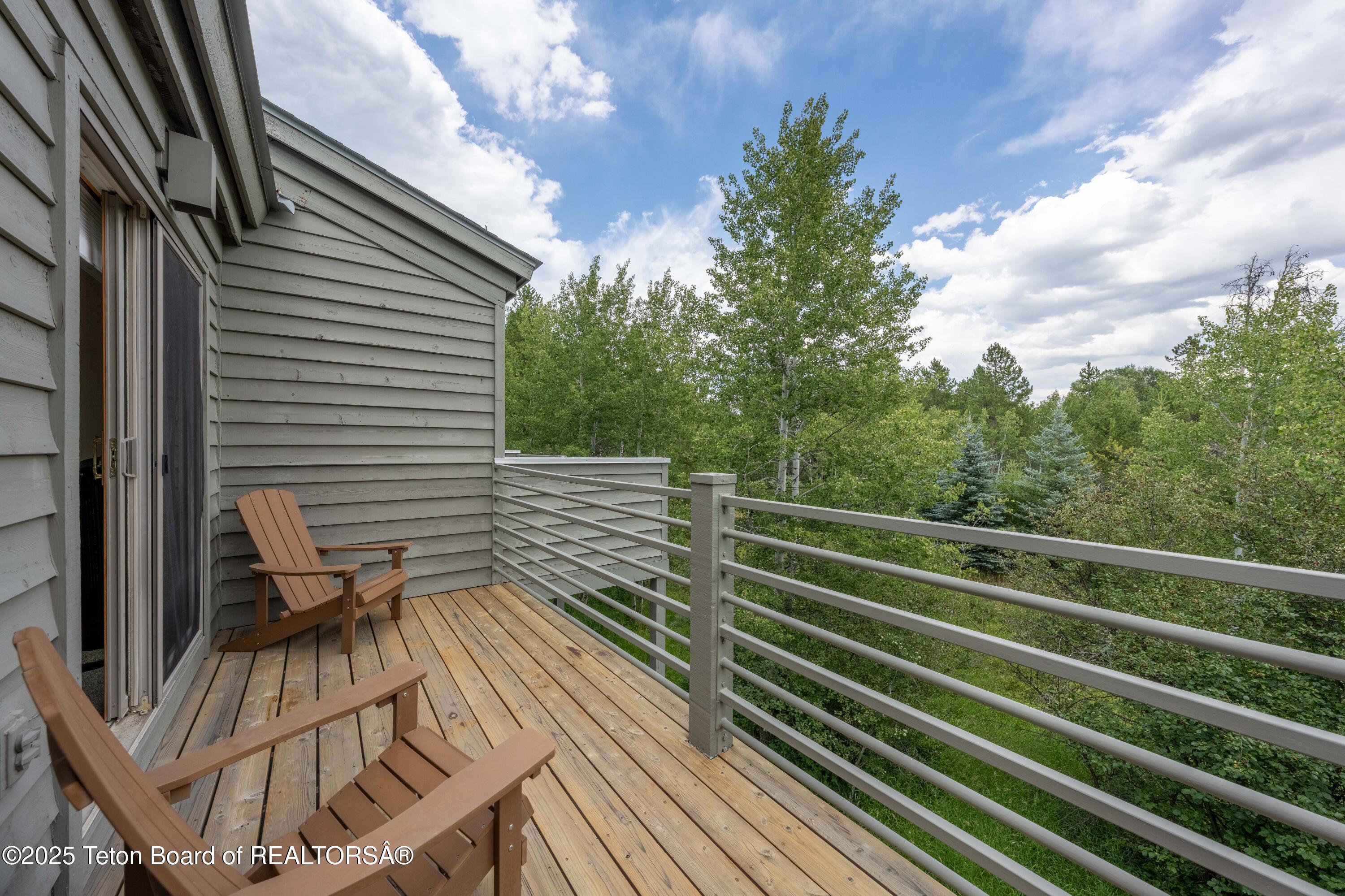 3548 N LAKE CREEK DRIVE, 2223
