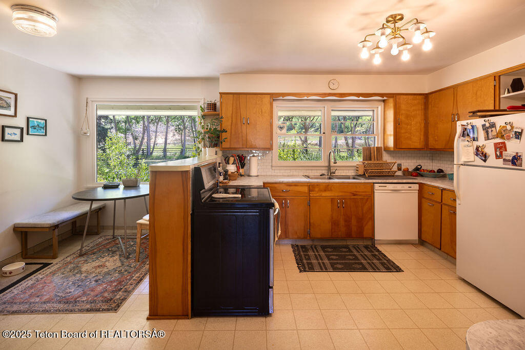 1000 N SPRING GULCH Road