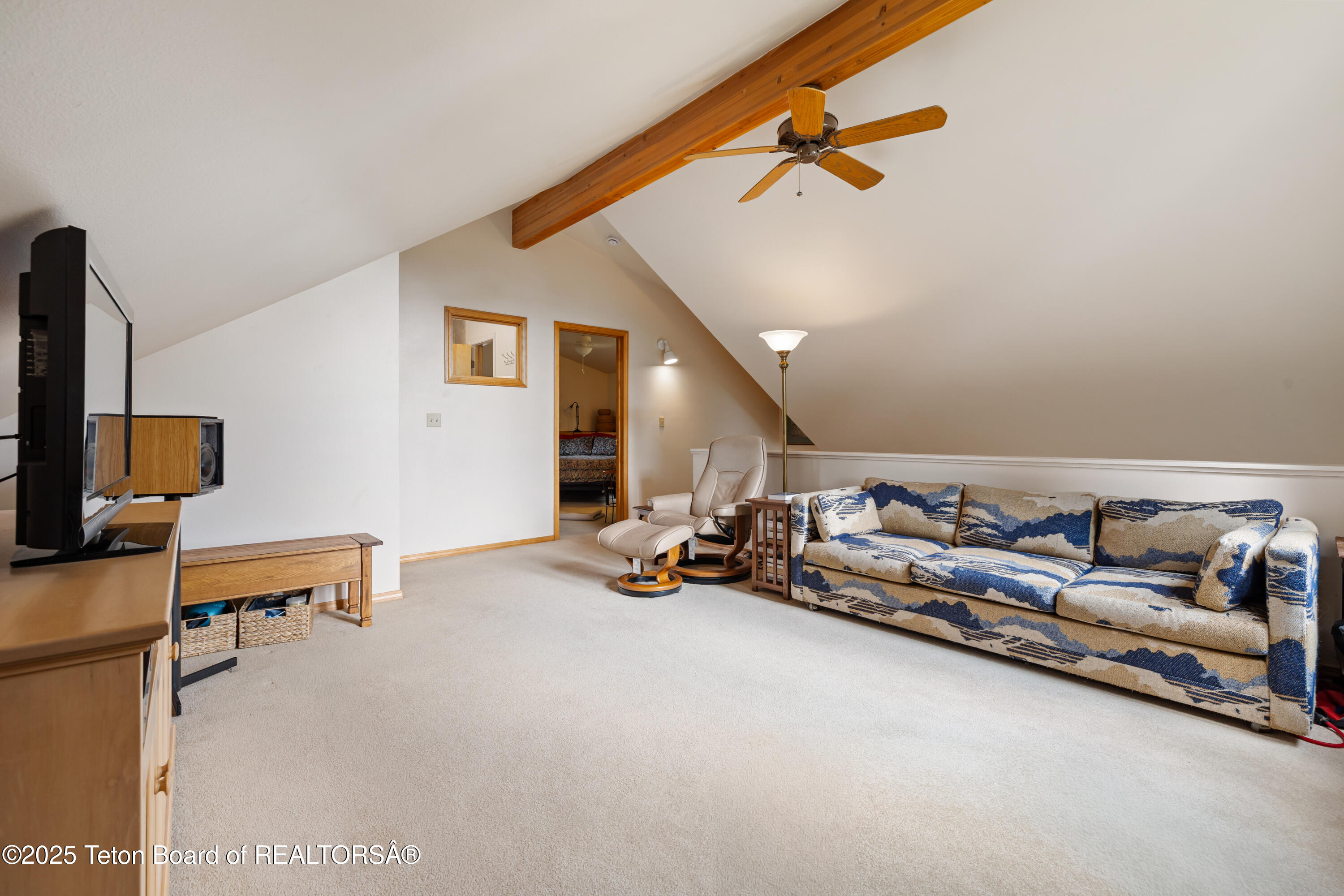3150 W KING EIDER Road