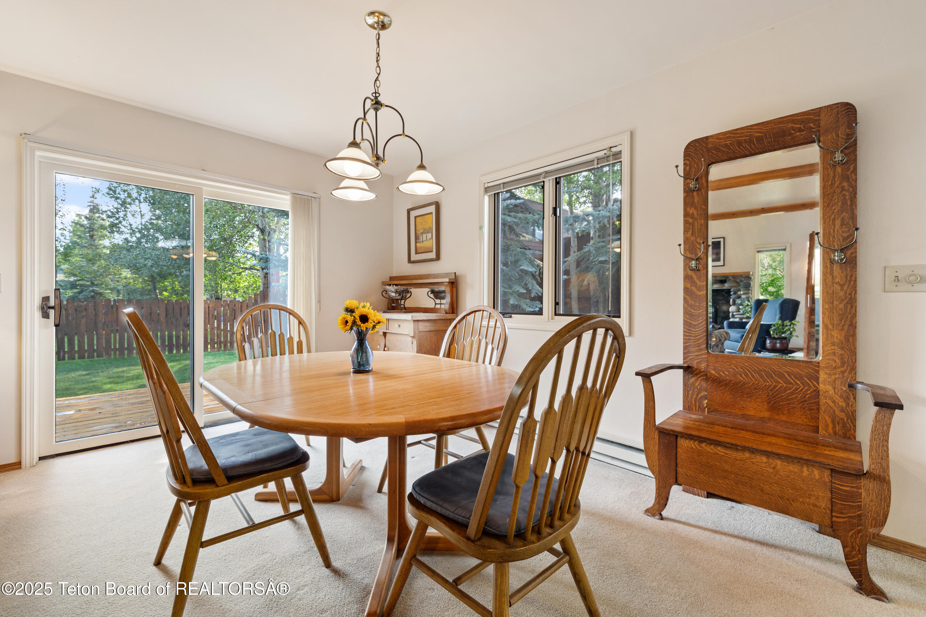 3150 W KING EIDER Road