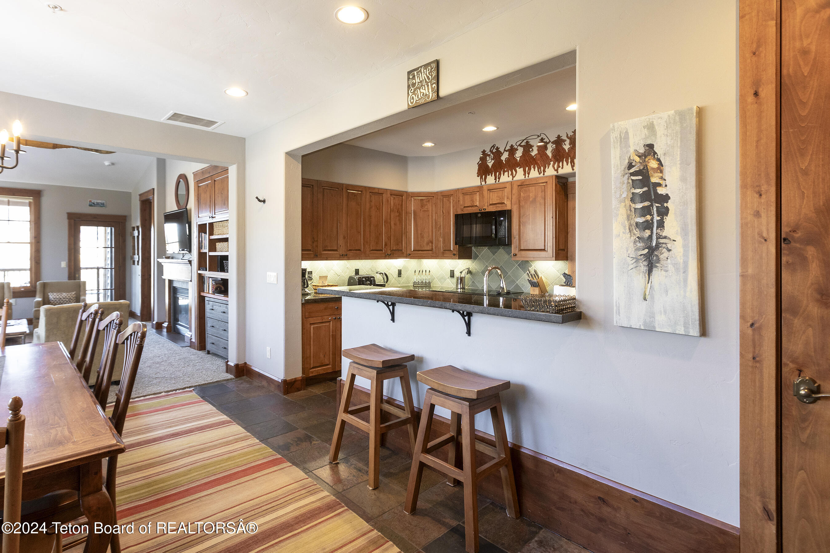 531 SNOW KING Loop, 3130