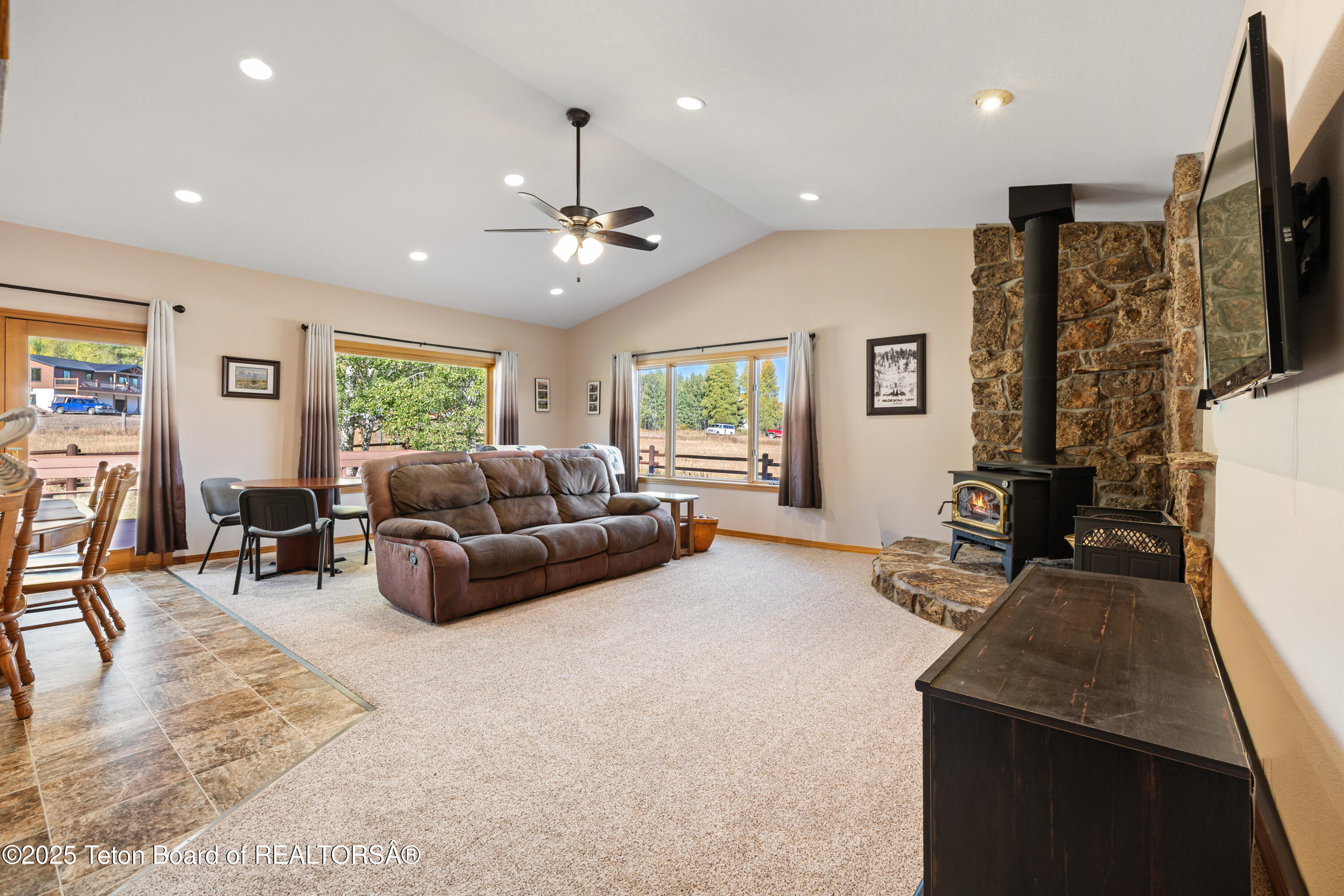 1500 E KDC Lane
