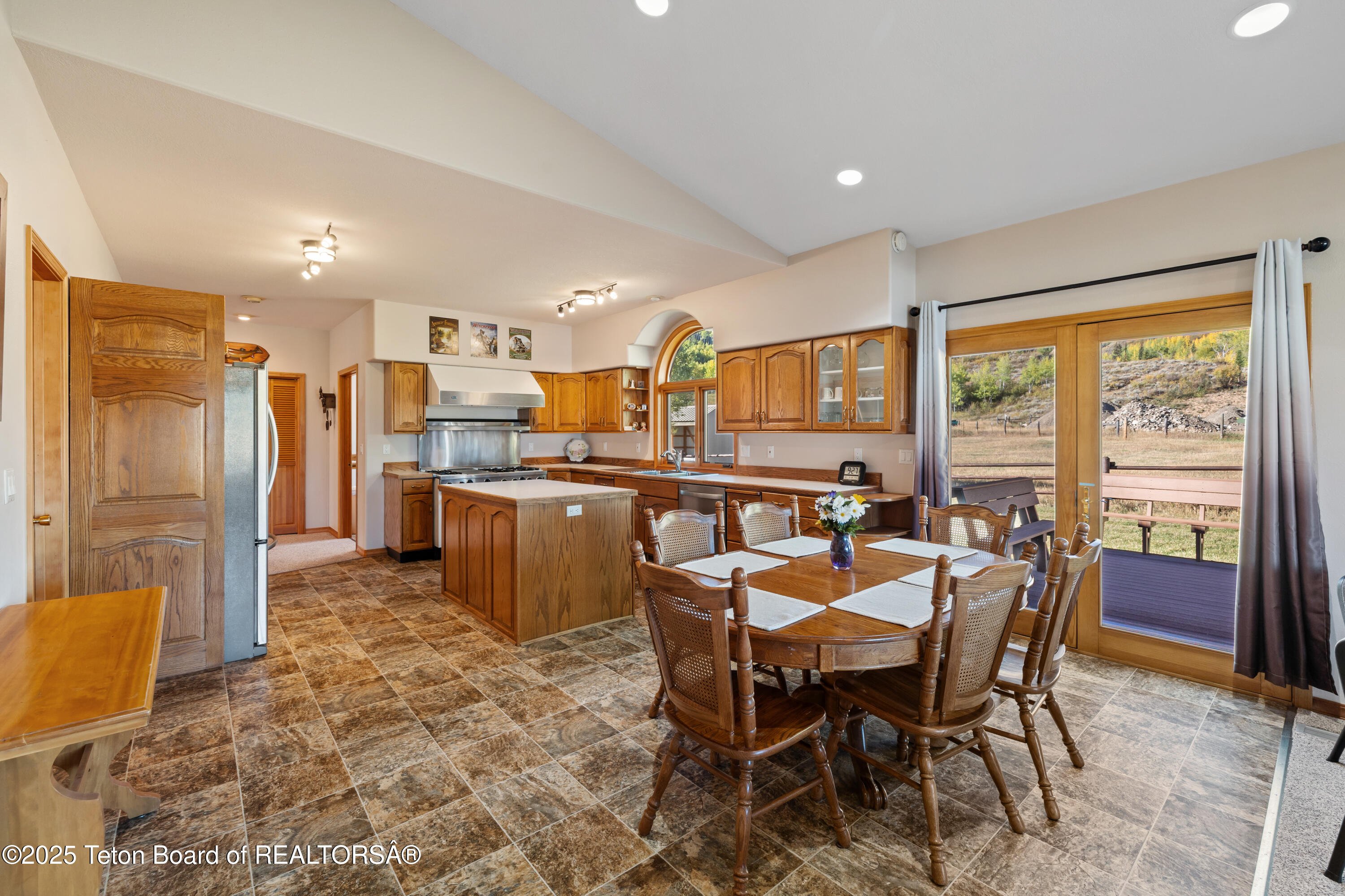 1500 E KDC Lane