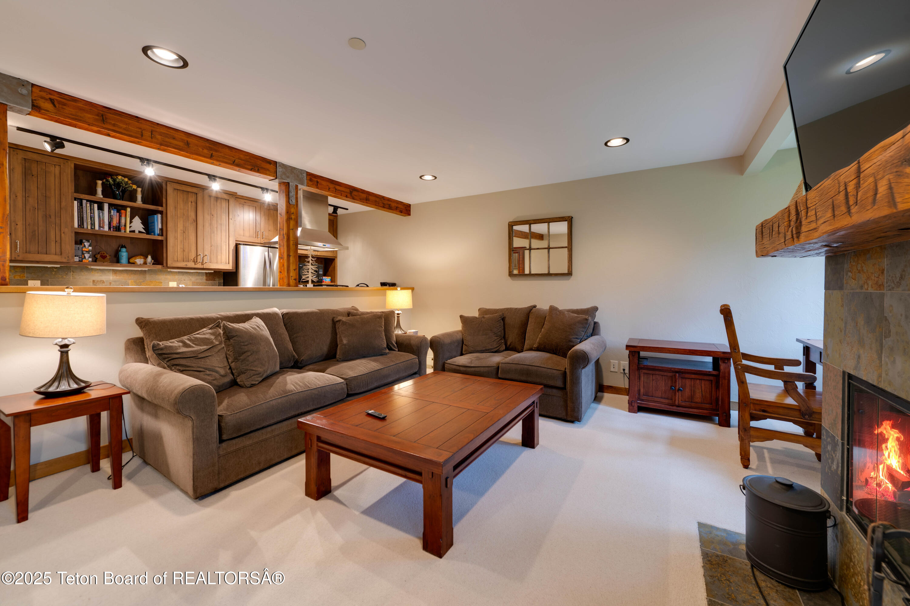 4450 BERRY Drive, 39 1-2