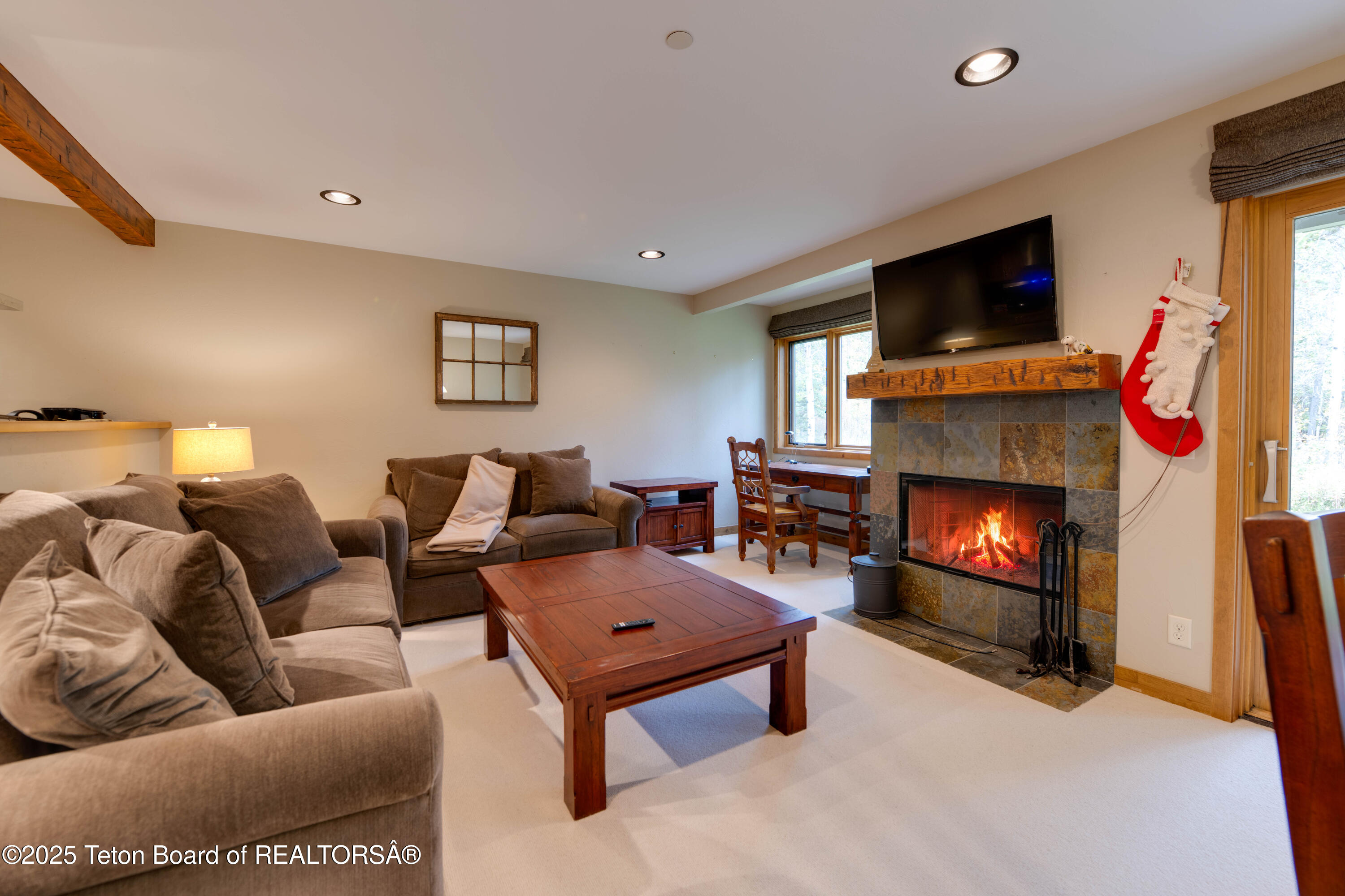 4450 BERRY Drive, 39 1-2