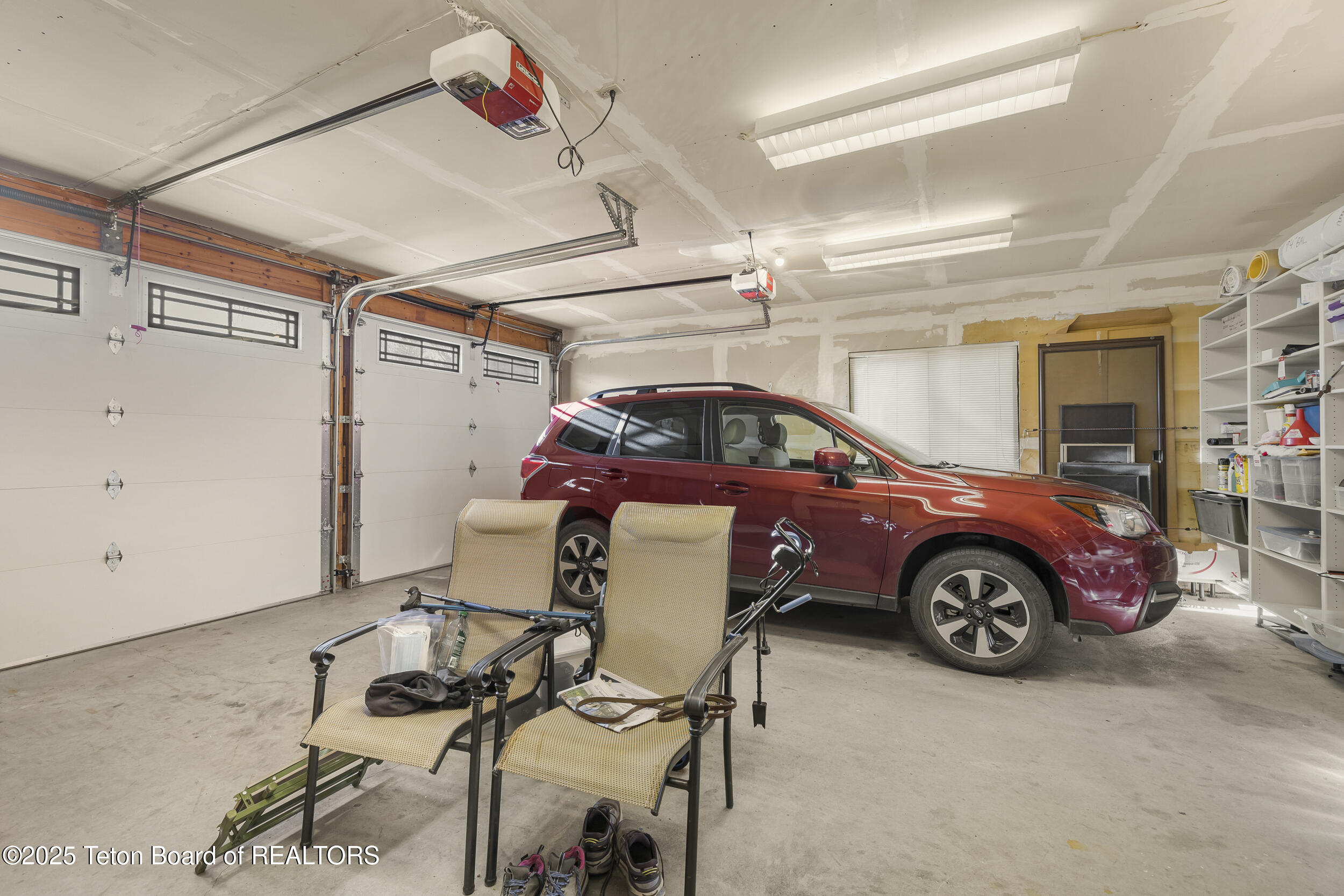 1000 W LONGHORN Drive