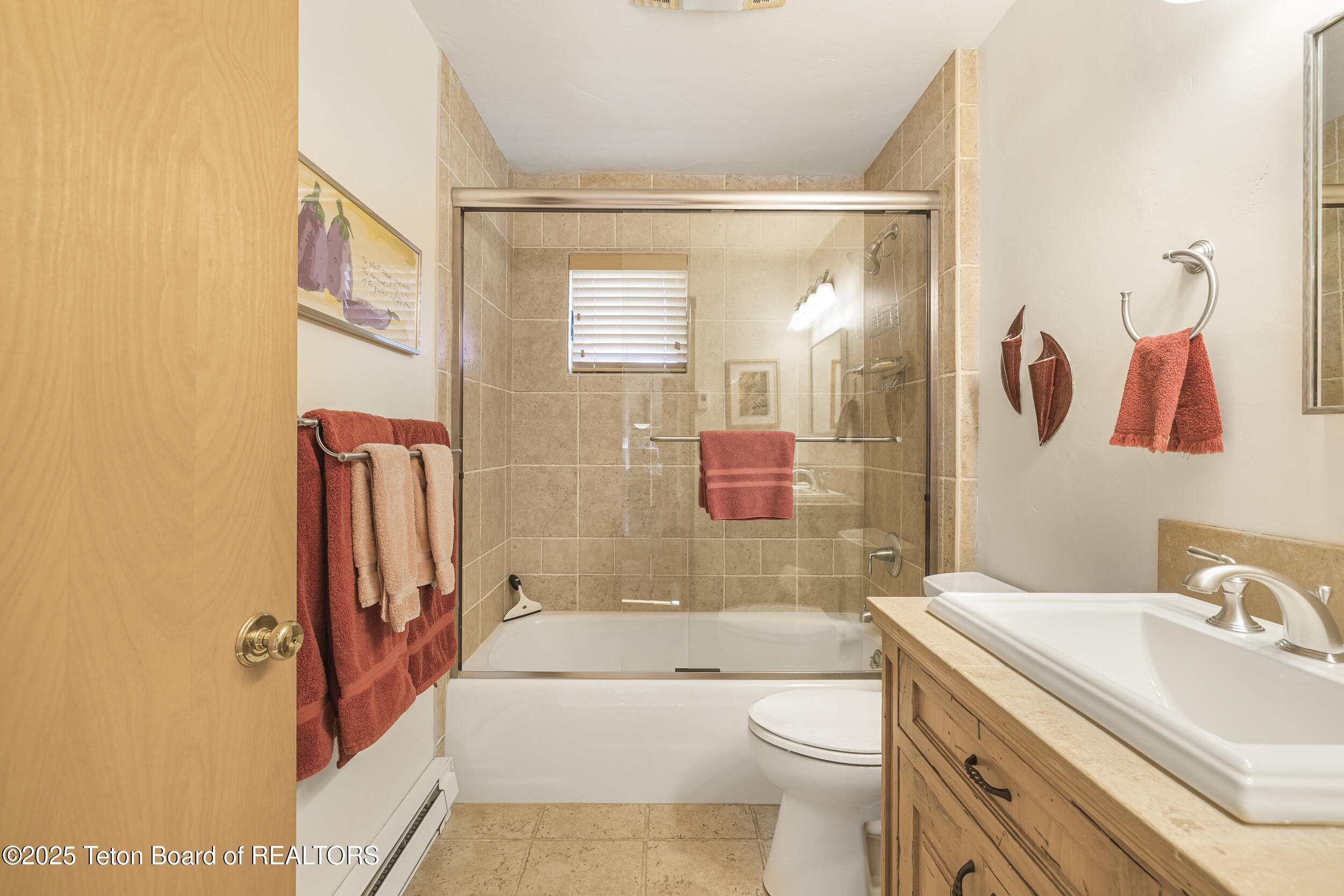 1000 W LONGHORN Drive