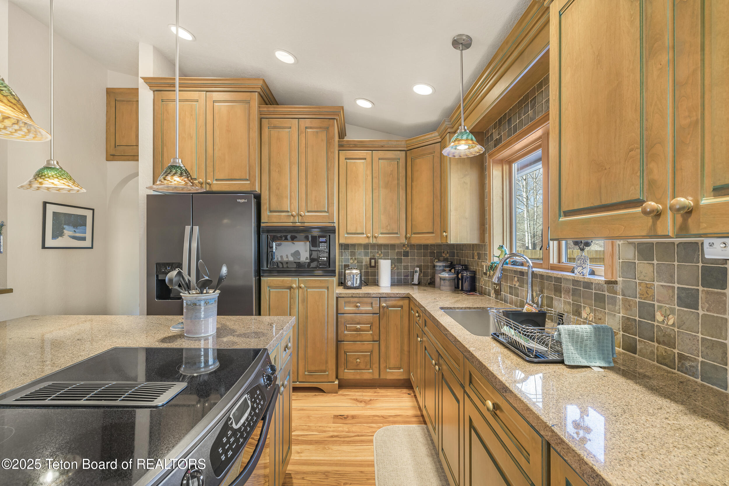 1000 W LONGHORN Drive