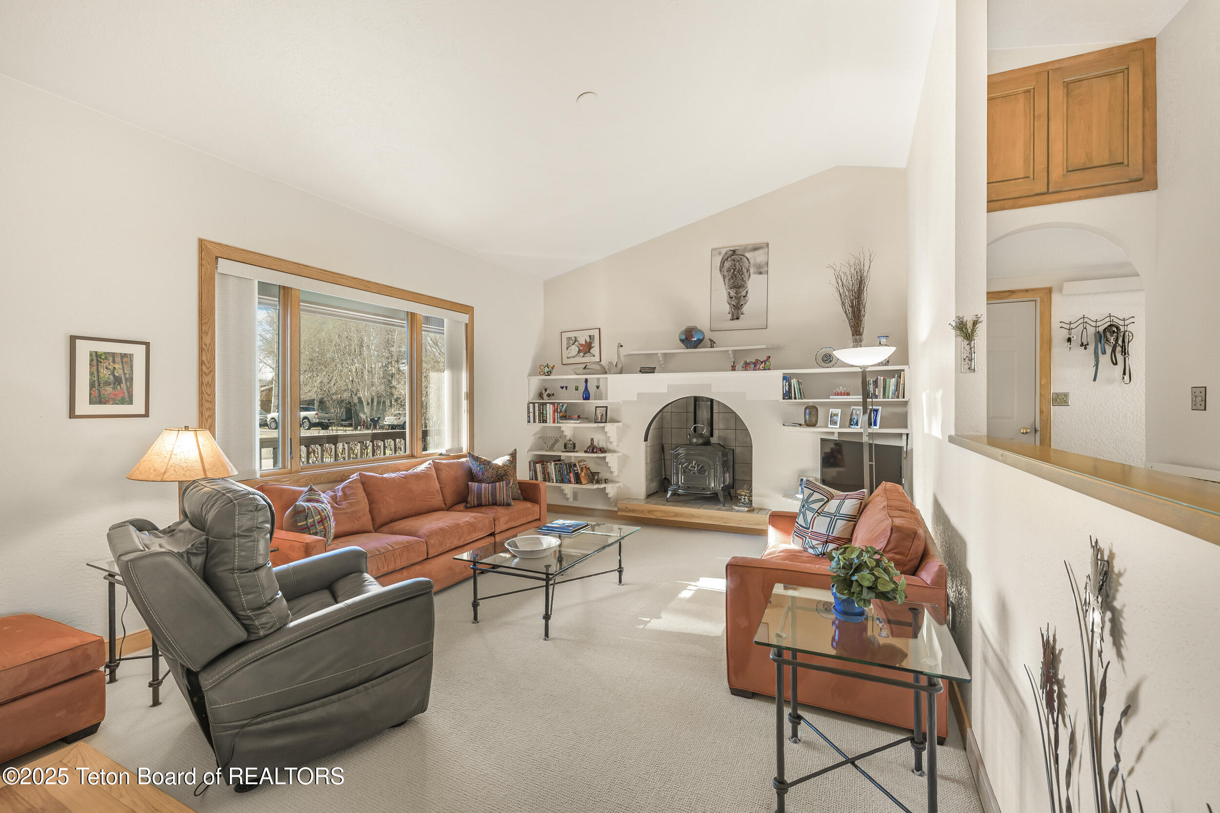 1000 W LONGHORN Drive