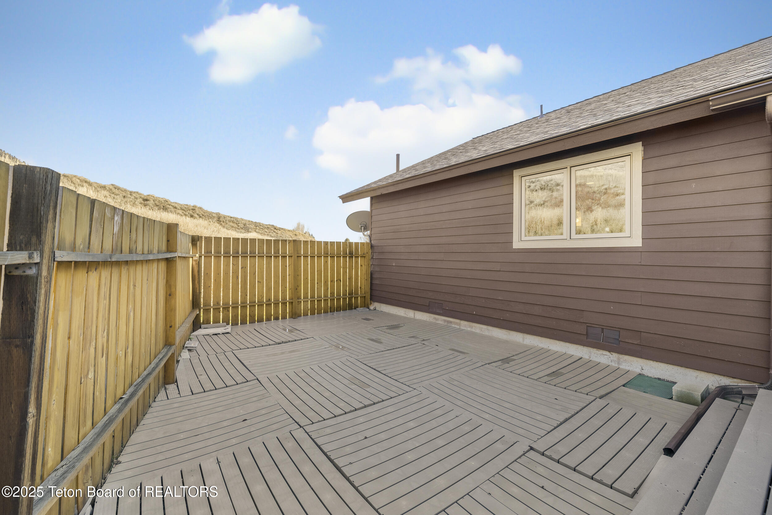 1000 W LONGHORN Drive