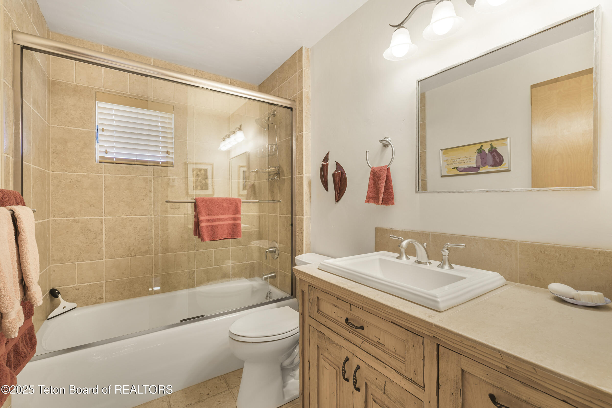 1000 W LONGHORN Drive