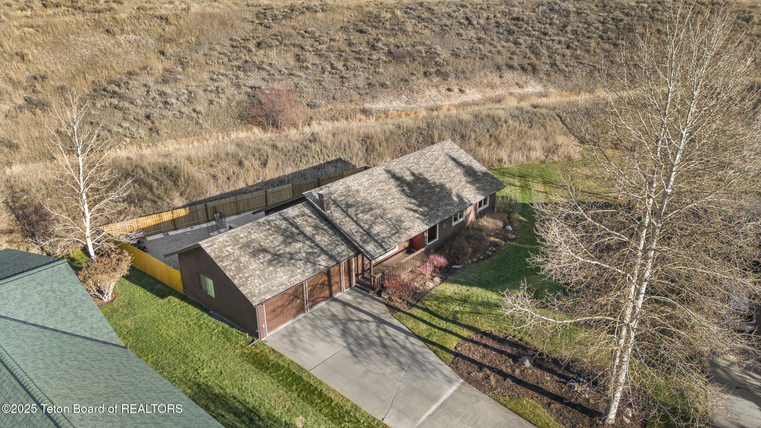 1000 W LONGHORN Drive