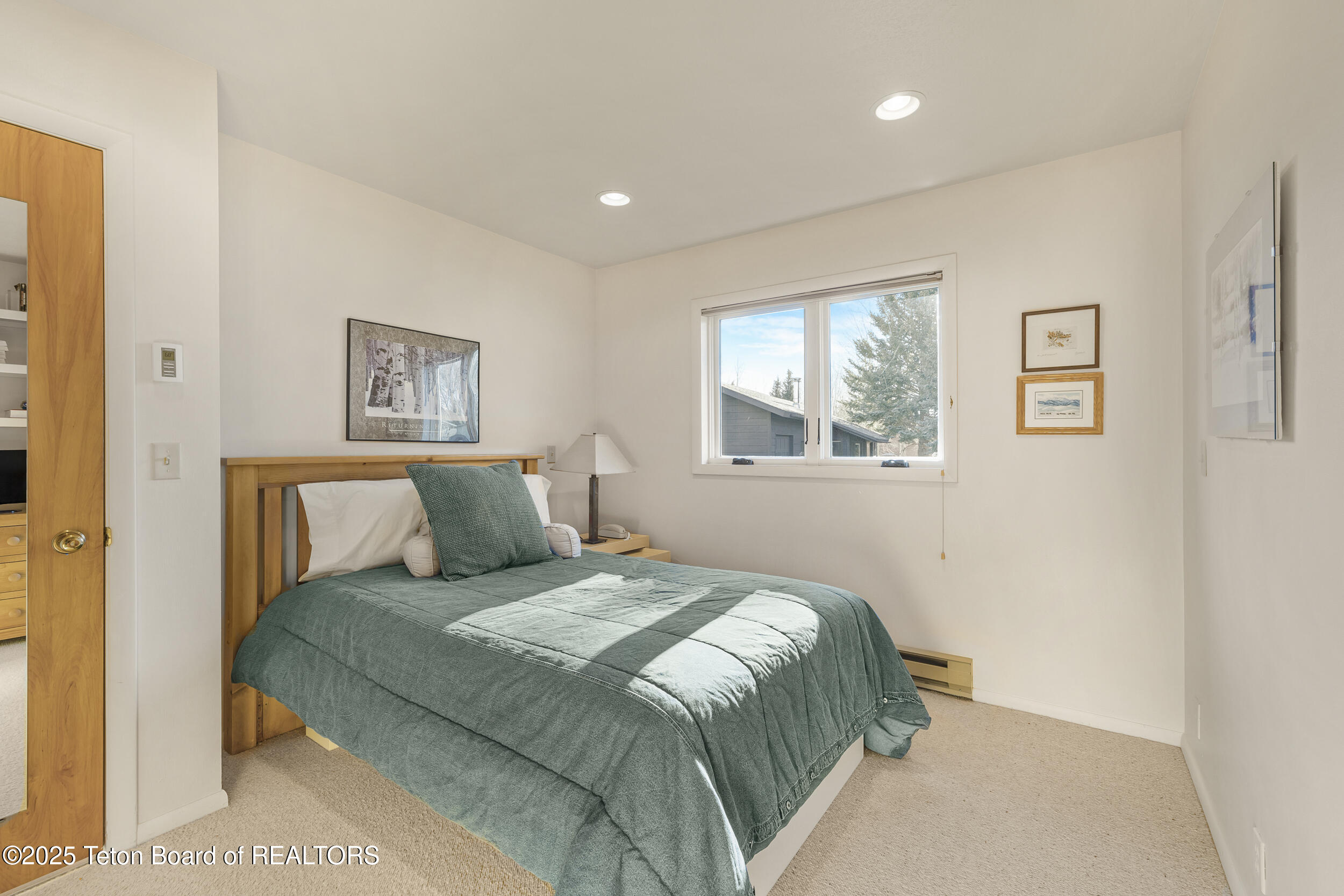 1000 W LONGHORN Drive