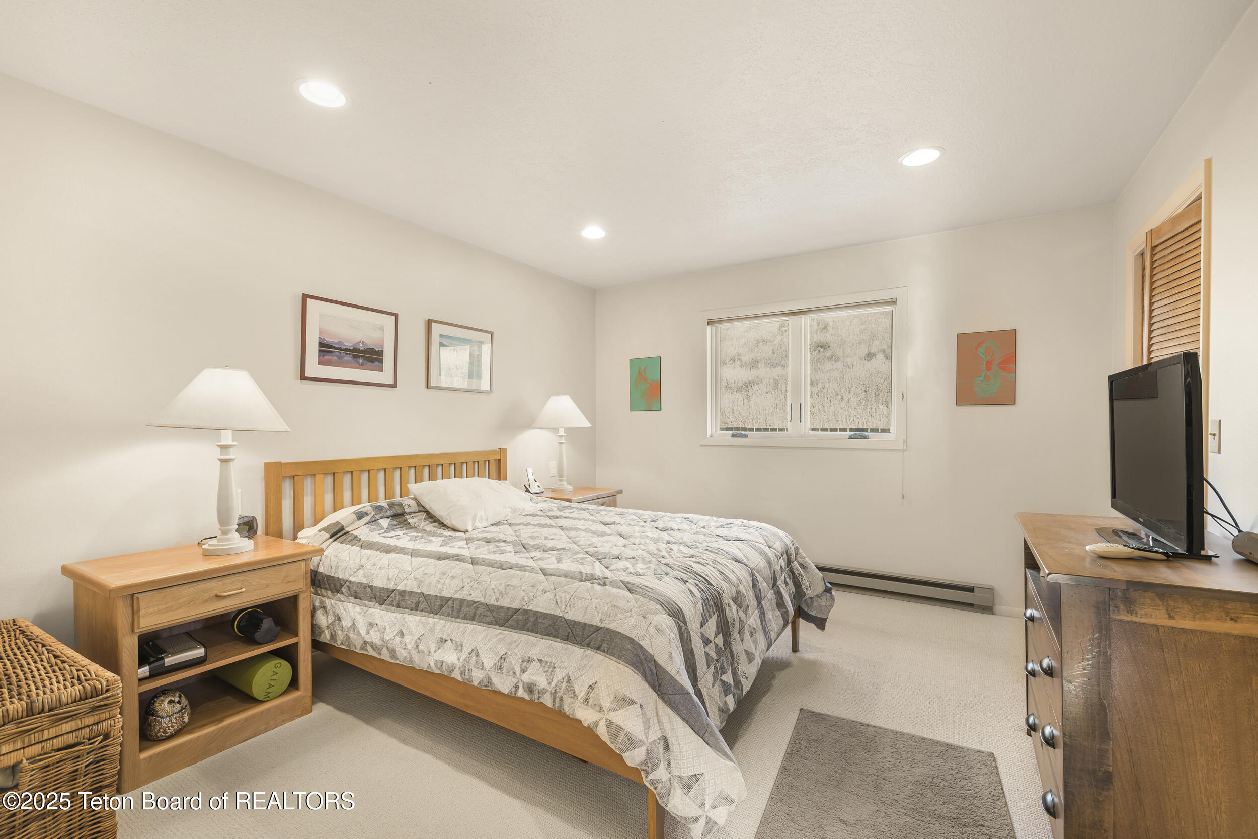 1000 W LONGHORN Drive