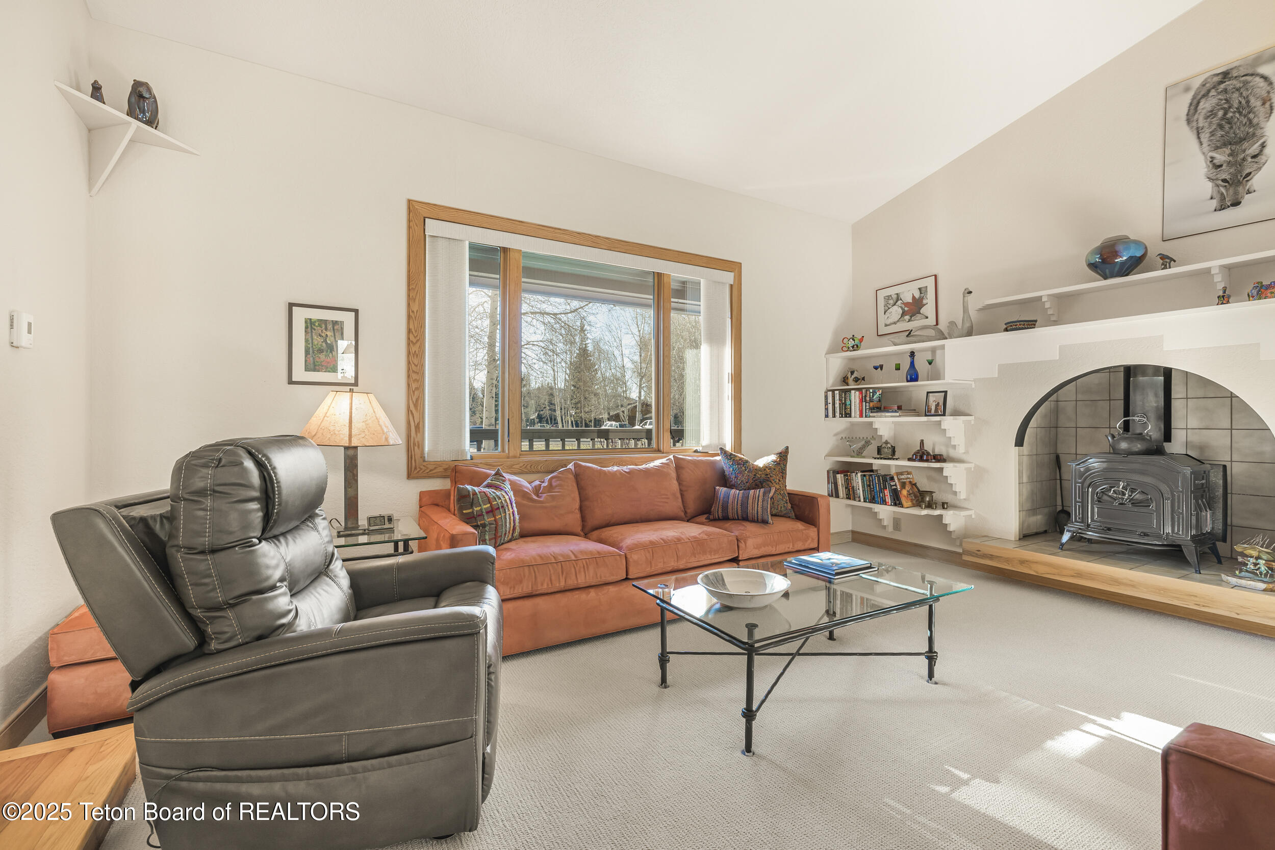 1000 W LONGHORN Drive