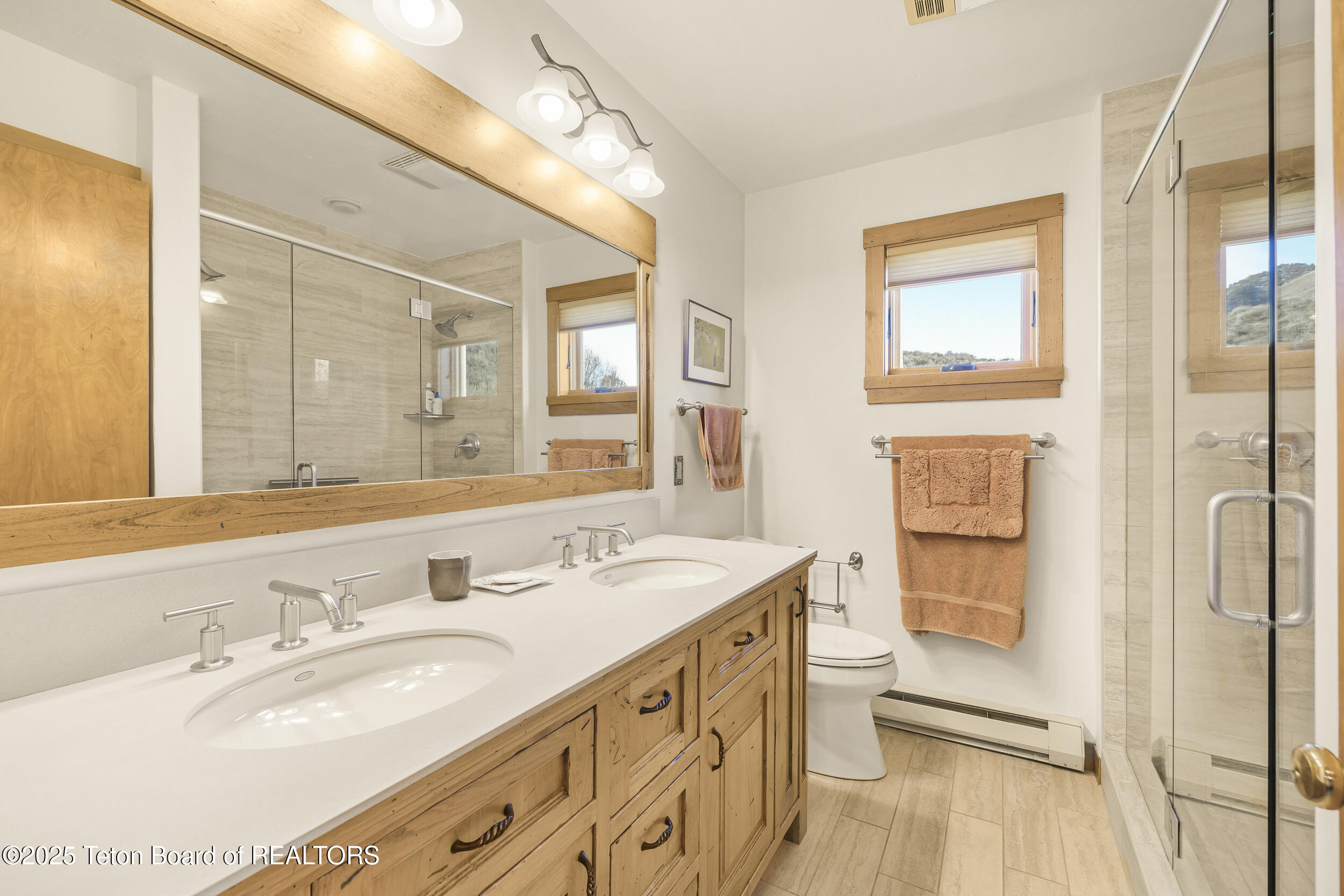 1000 W LONGHORN Drive