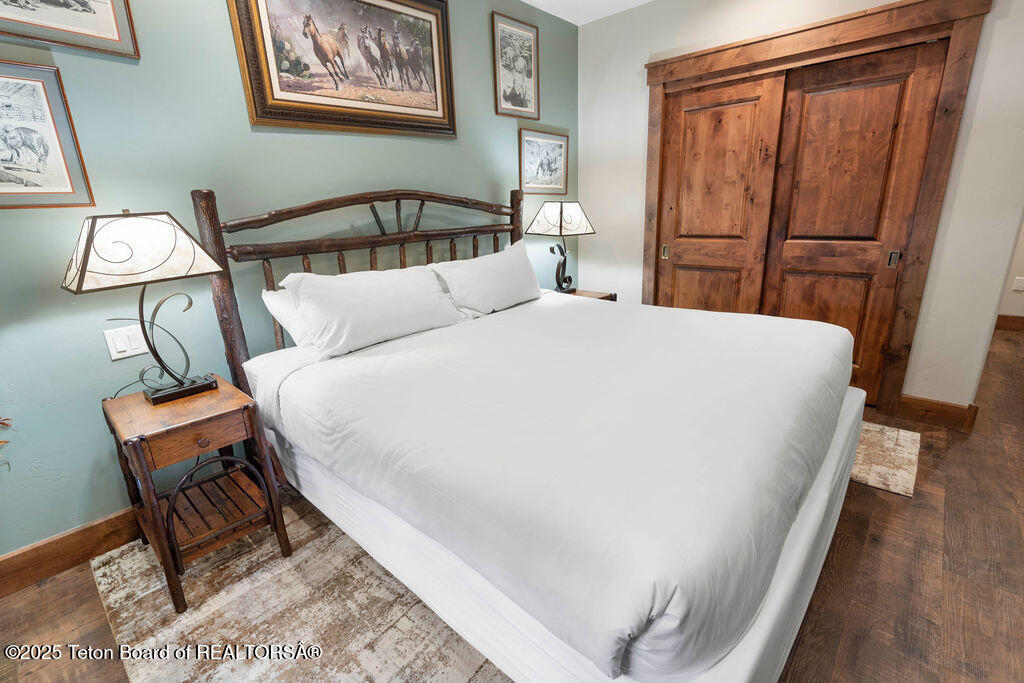 551 SNOW KING LOOP, 512