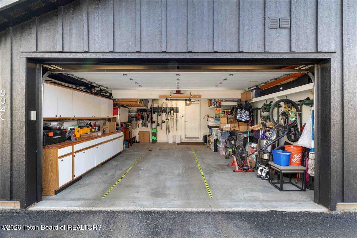 804 POWDERHORN LANE C