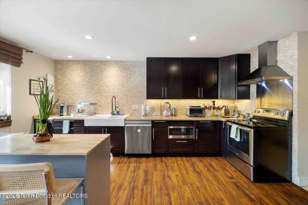 804 POWDERHORN LANE C