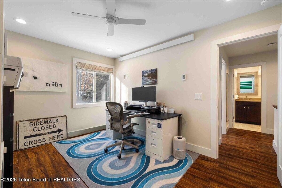 804 POWDERHORN LANE C