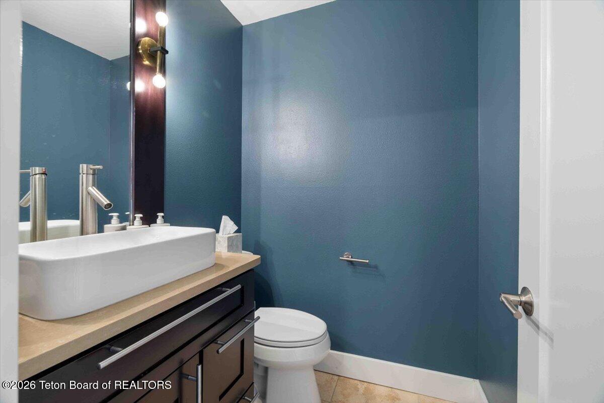 804 POWDERHORN LANE C