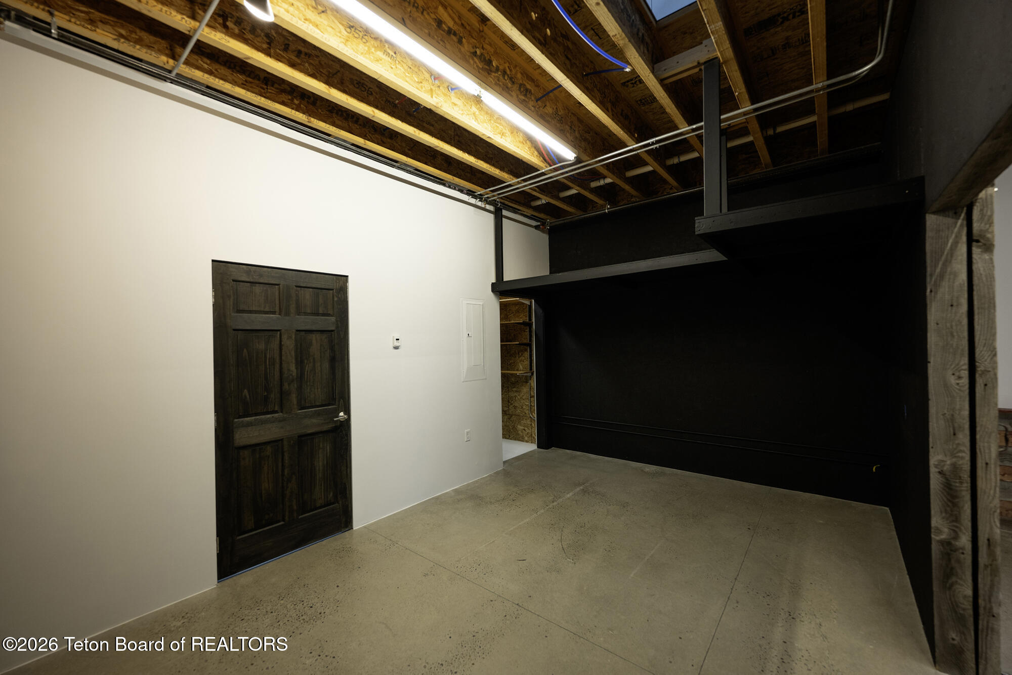 1113 W HIGHWAY 22