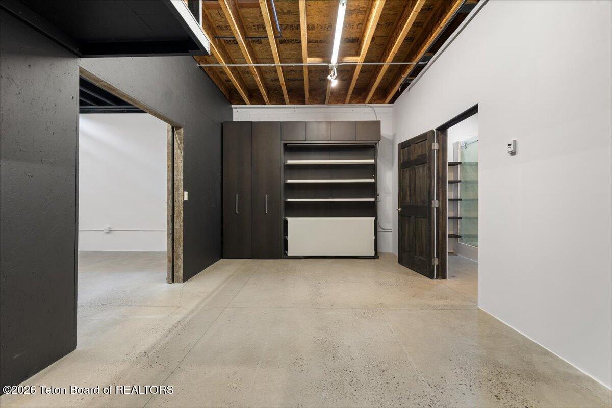 1113 W HIGHWAY 22
