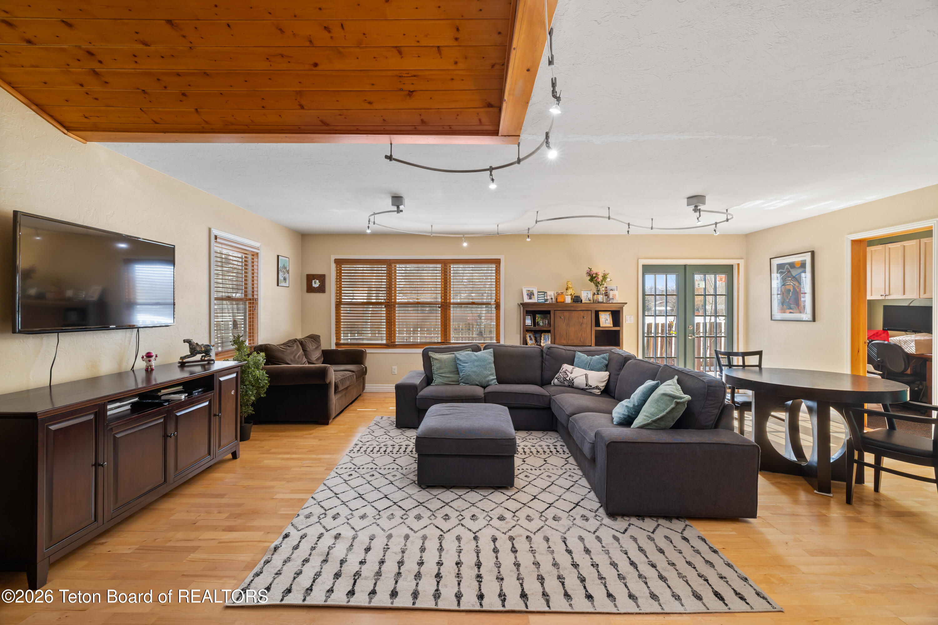 3017 RANGEVIEW Drive