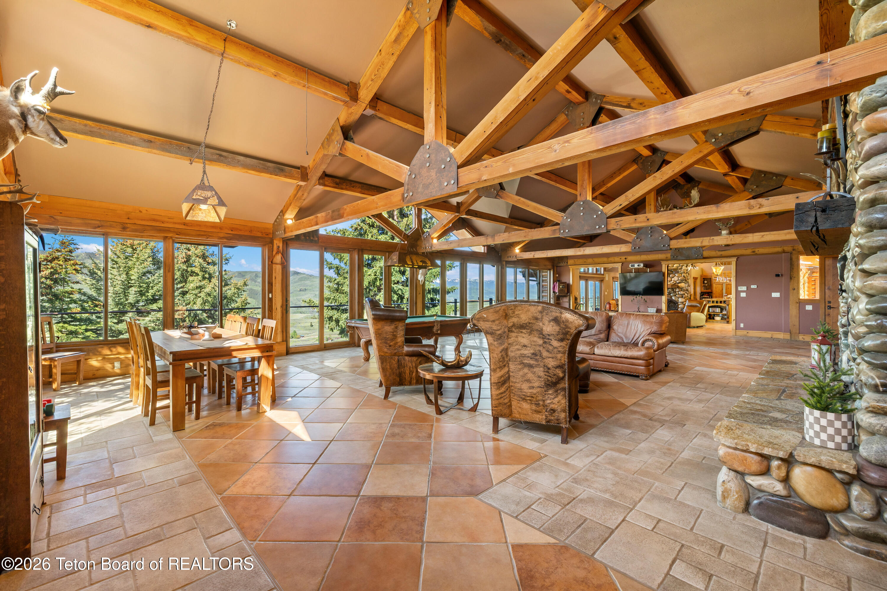 2490 E BONTE Road