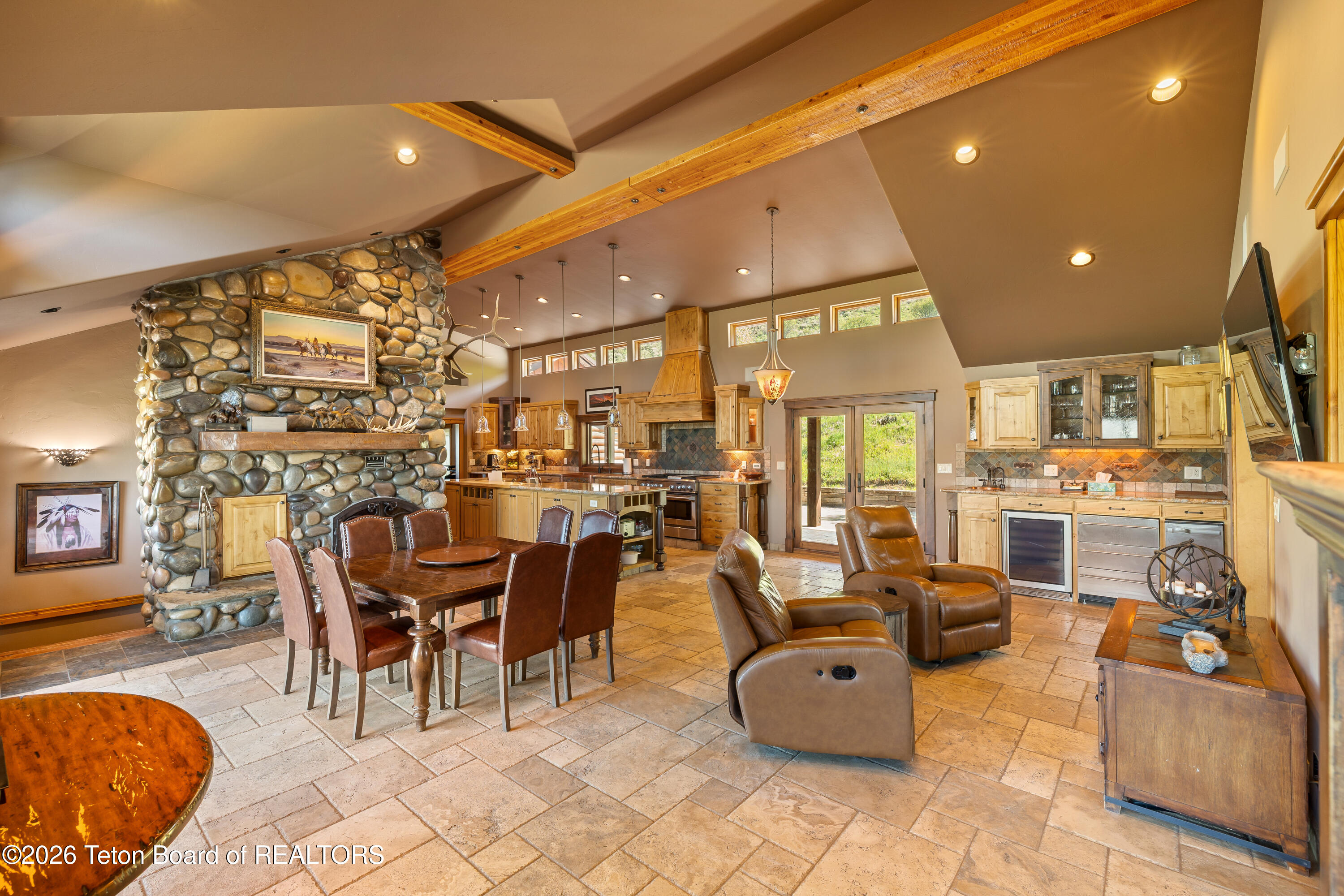 2490 E BONTE Road