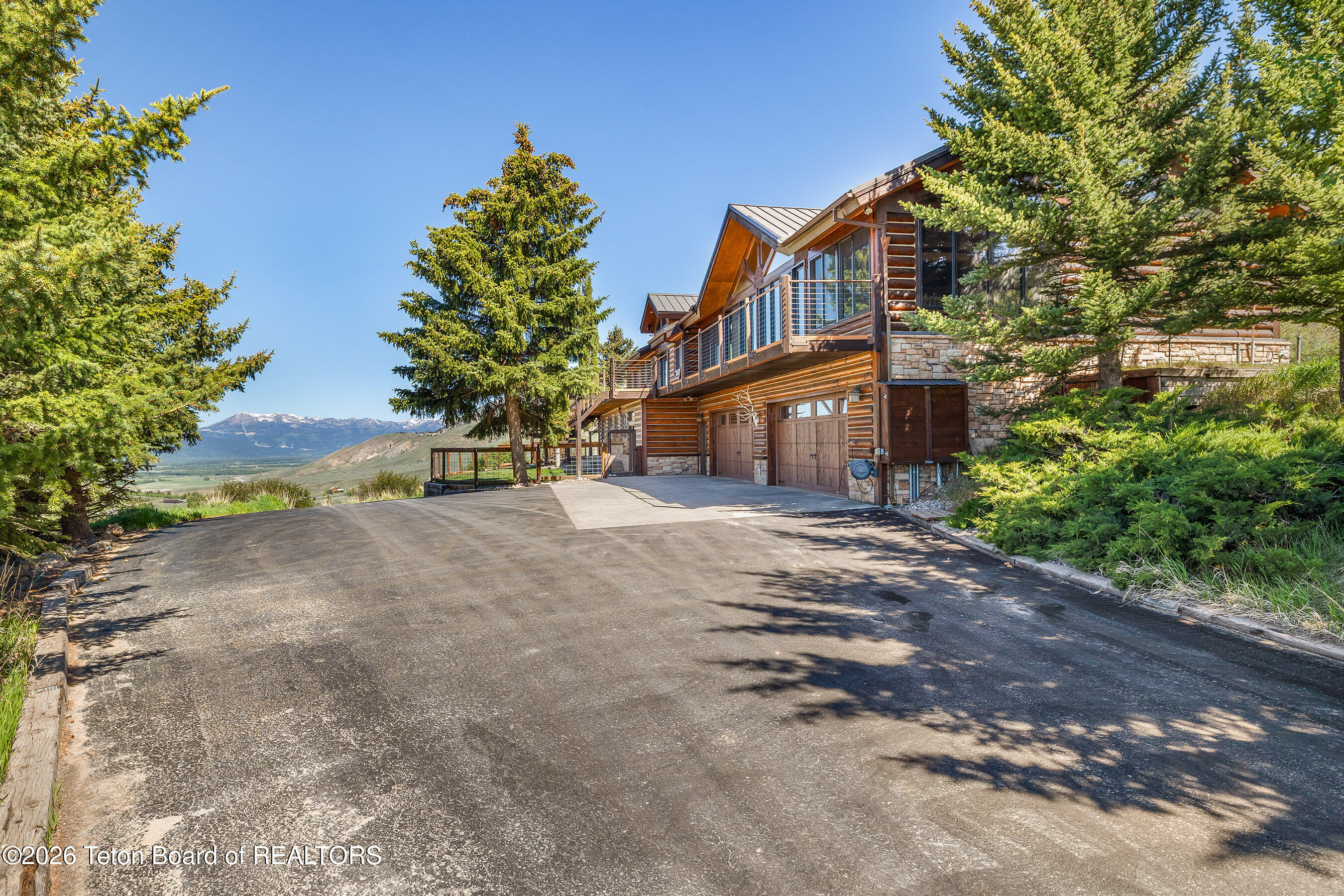 2490 E BONTE Road