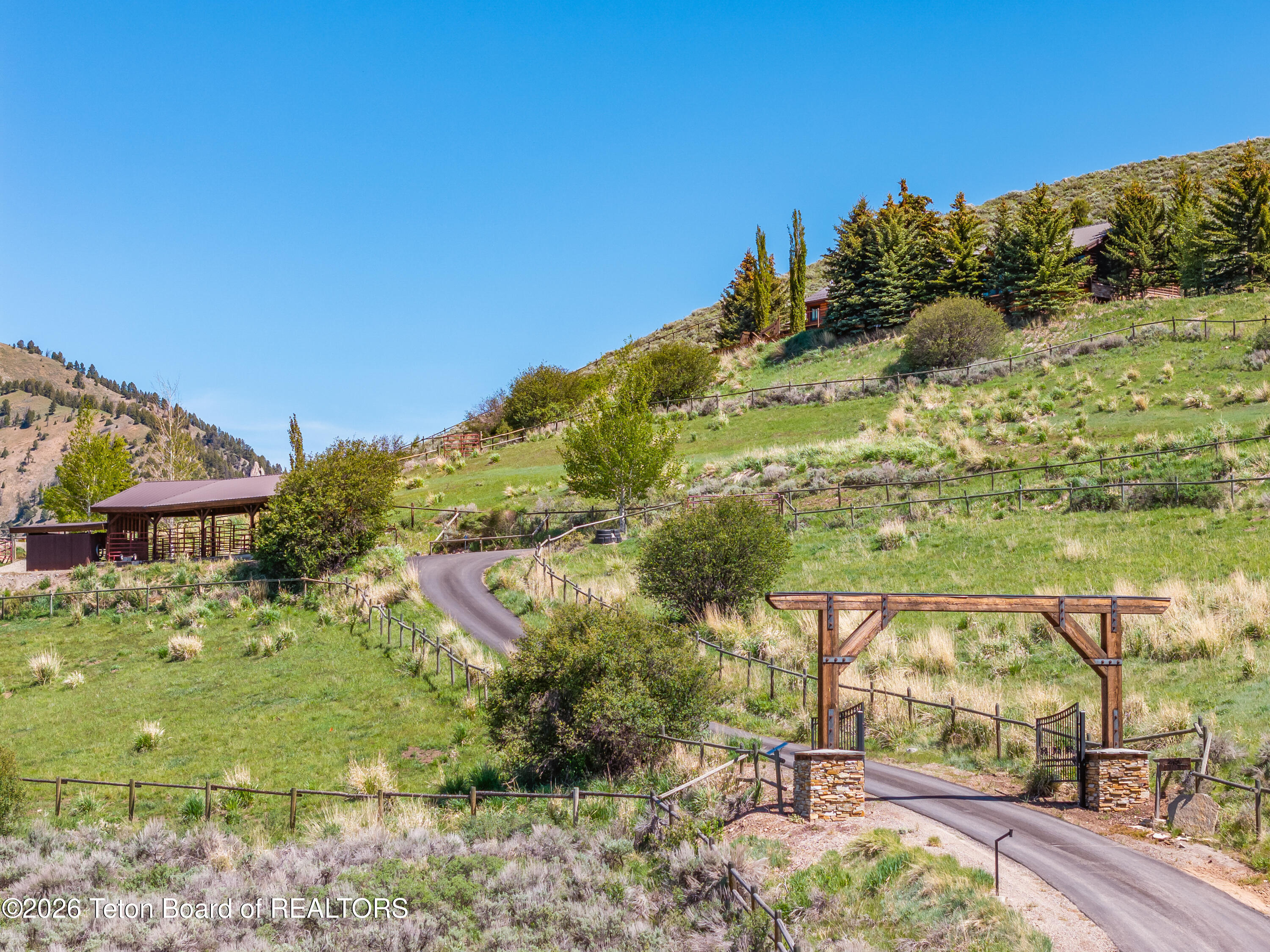 2490 E BONTE Road