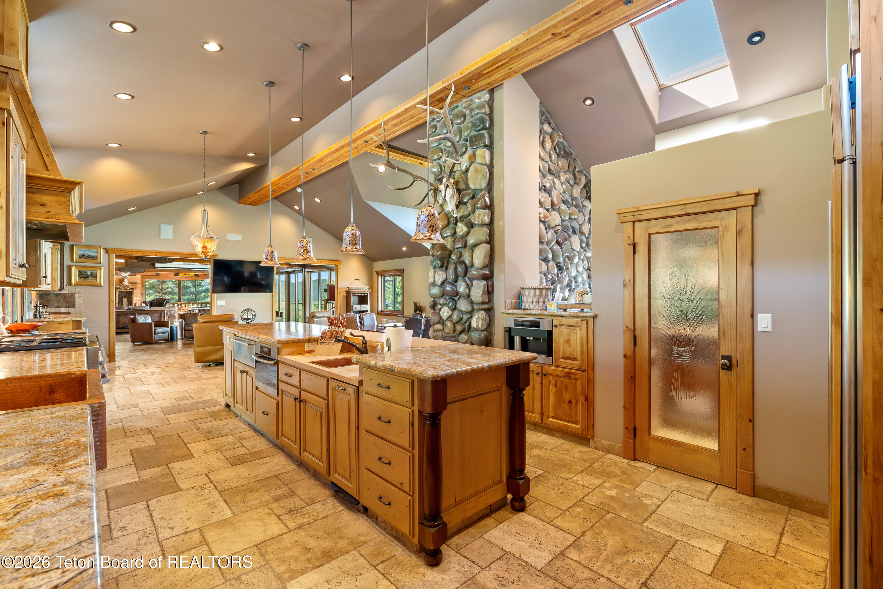2490 E BONTE Road