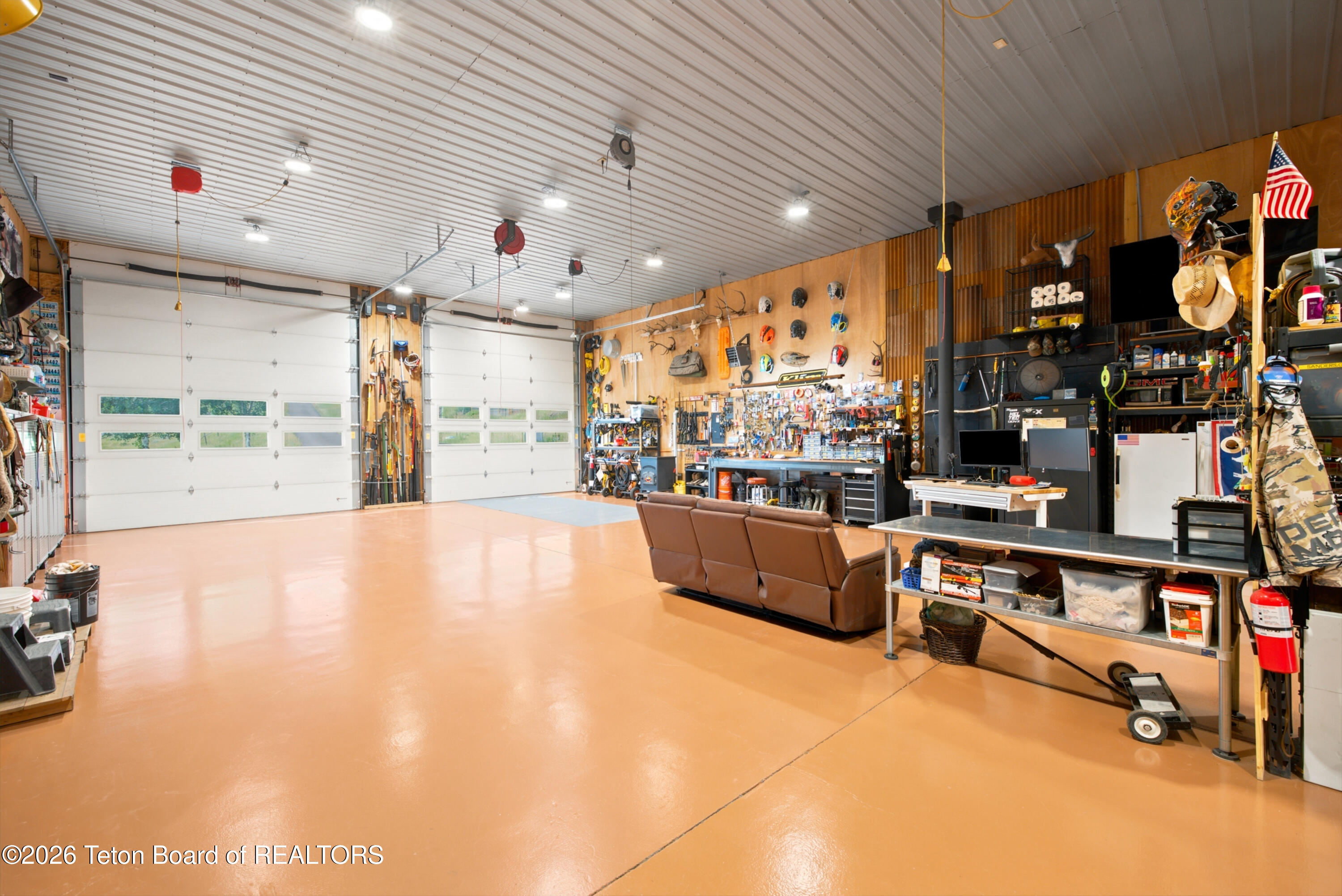 2490 E BONTE Road