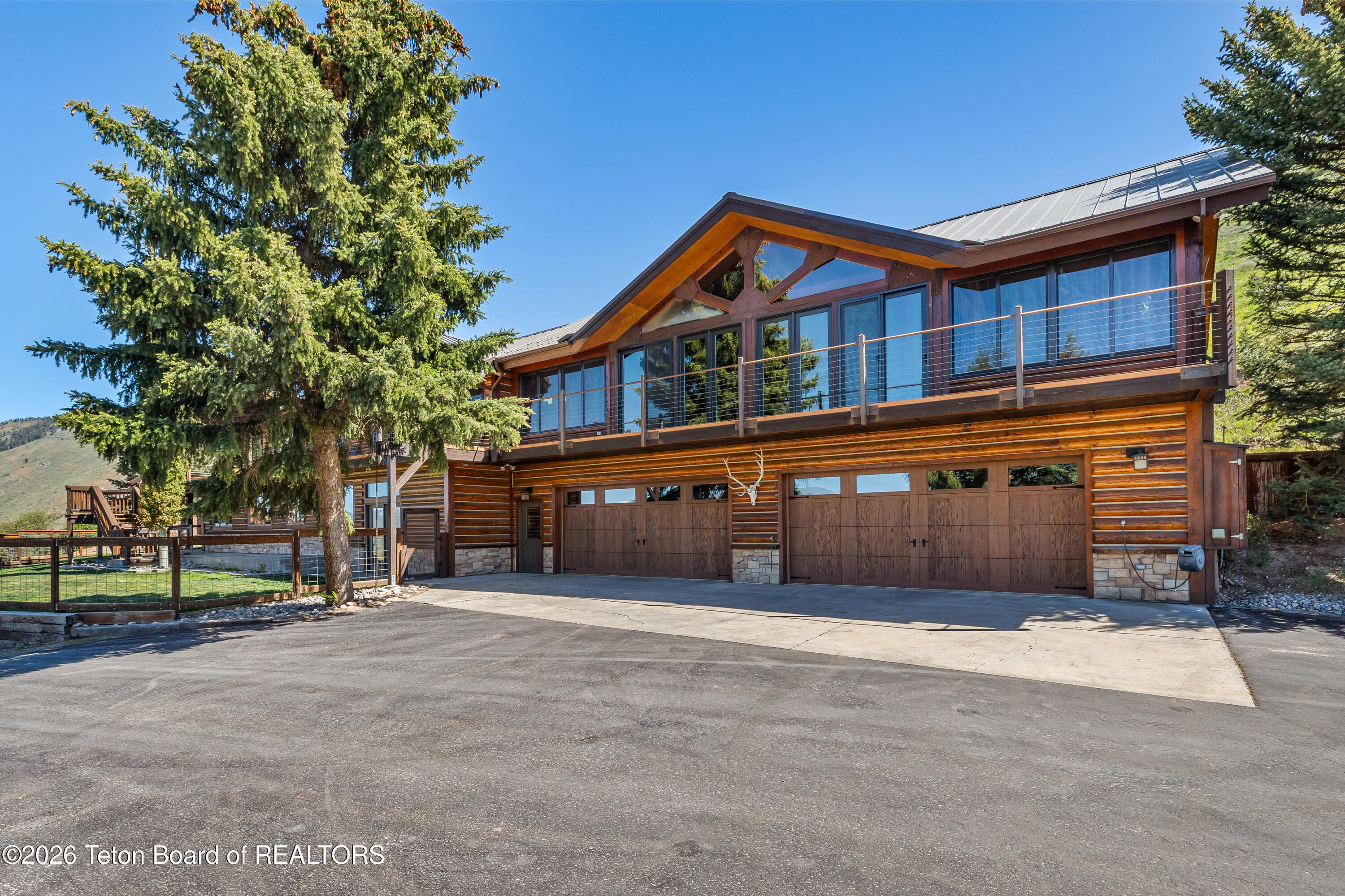 2490 E BONTE Road