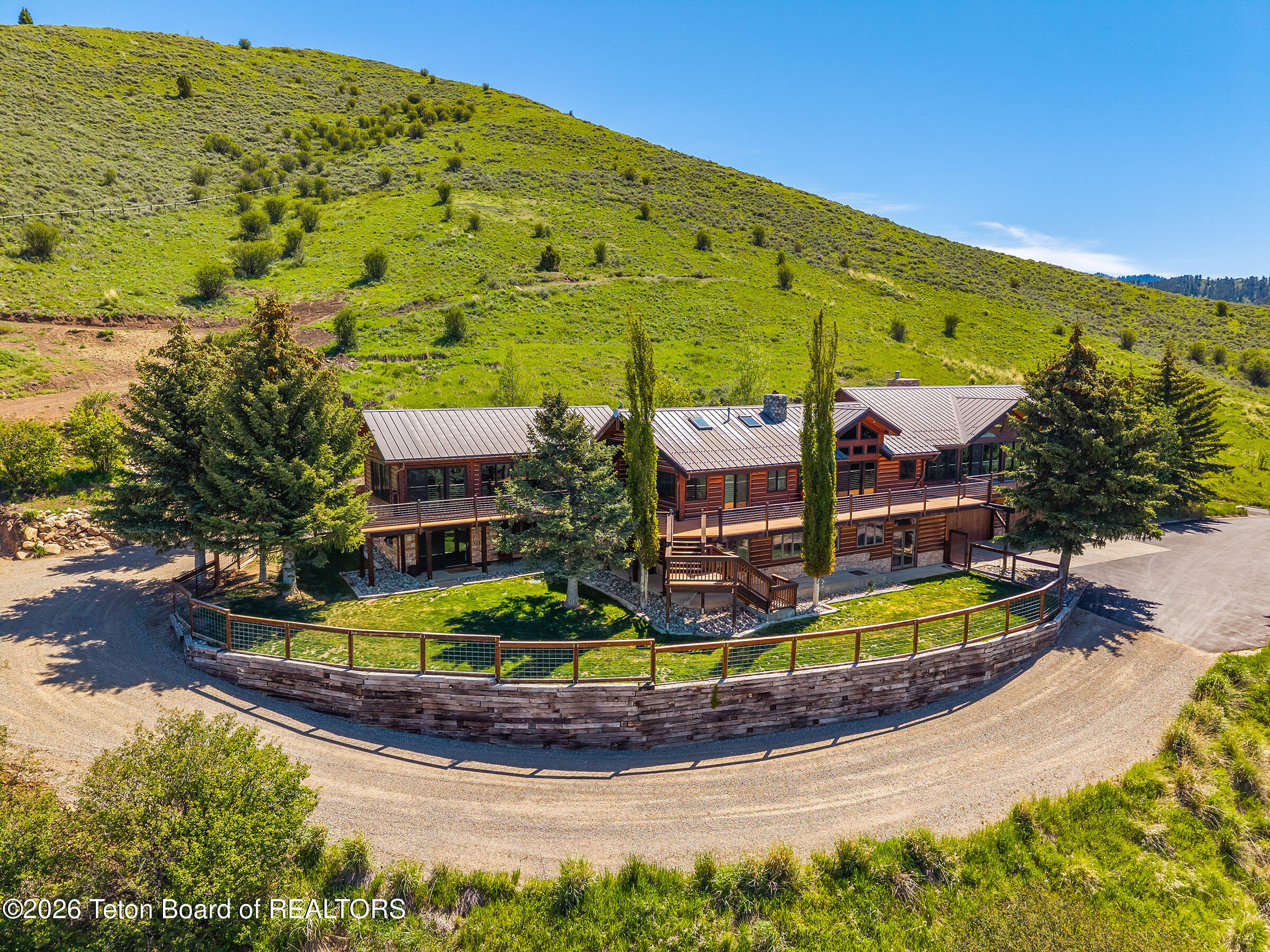 2490 E BONTE Road