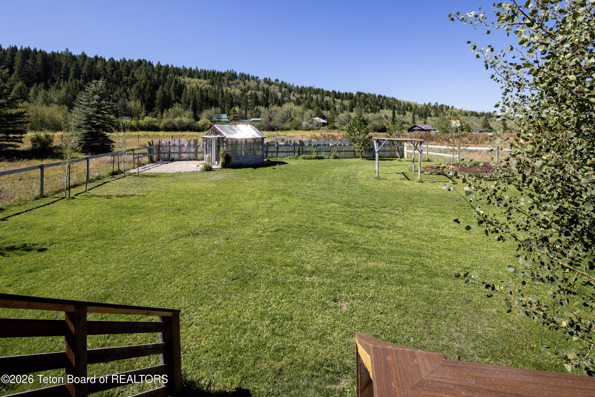 1135 TAYLOR MTN Drive