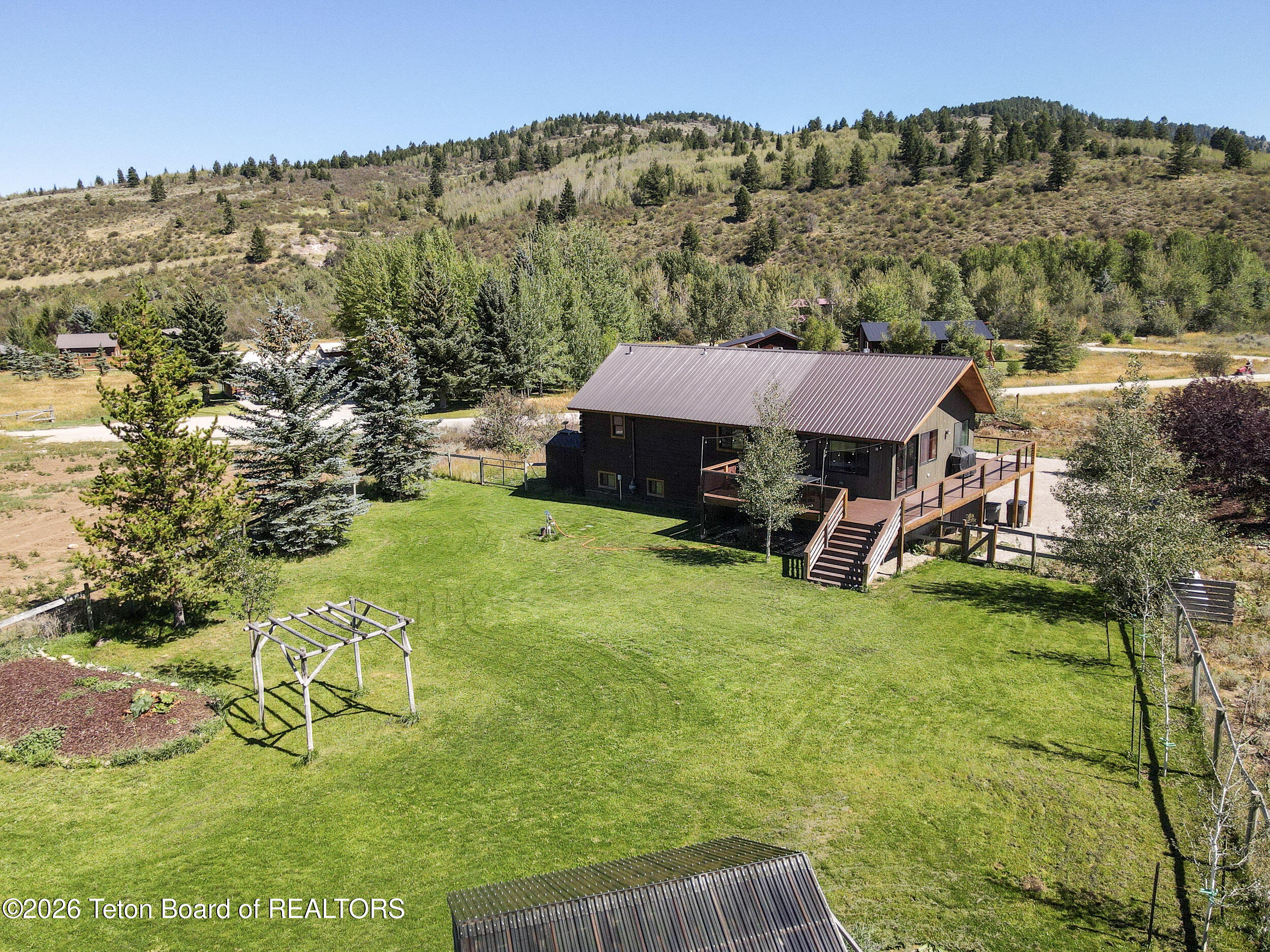1135 TAYLOR MTN Drive