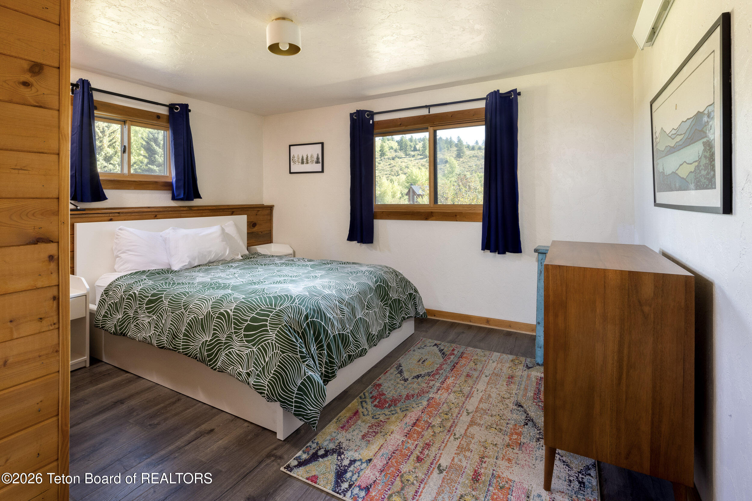 1135 TAYLOR MTN Drive